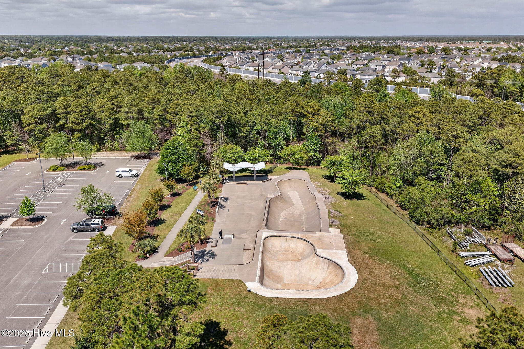 100566327 | Photo 46