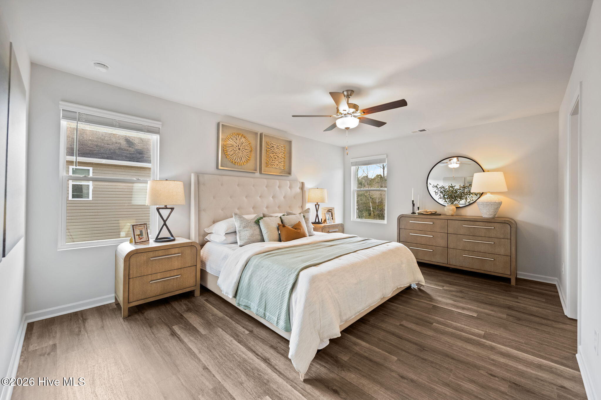 100561860 | Photo 14