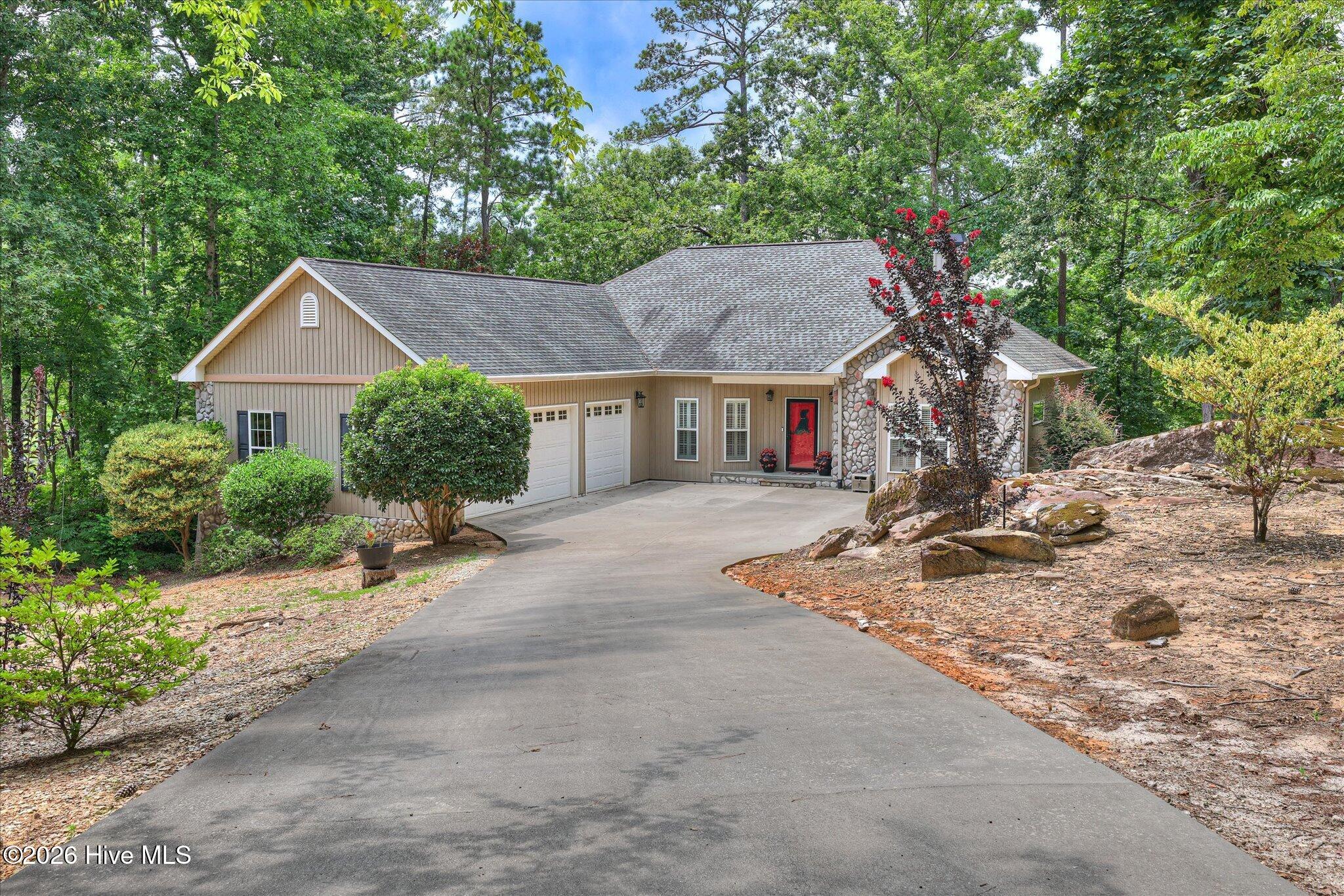 2nd image of 207 Rolland Pl, Mc Cormick, SC 29835 | MLS# 100592886