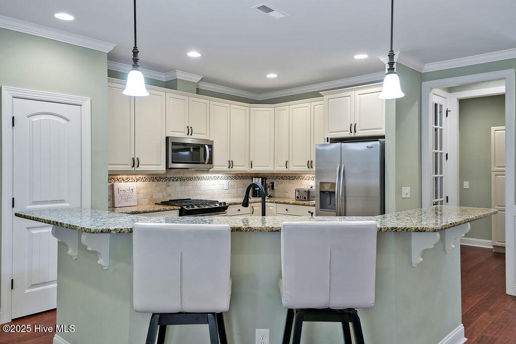 100527649 | Photo 12