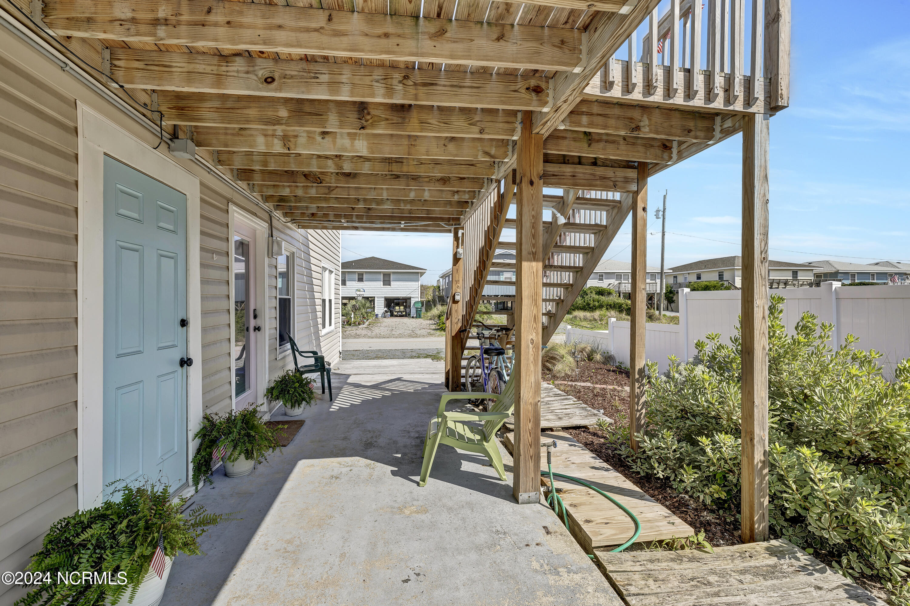 Undisclosed Address, Topsail Beach, NC, 28445