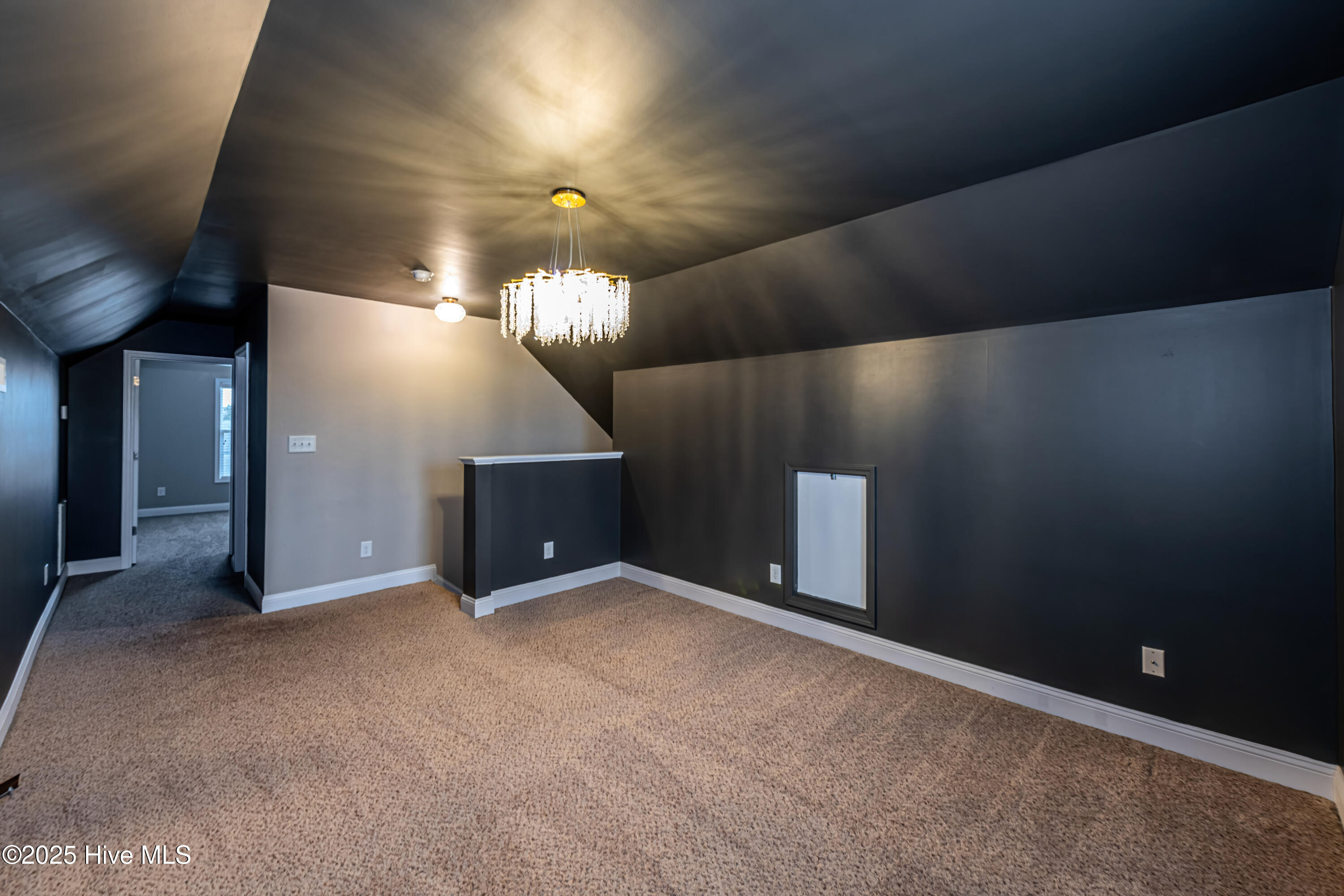 100546682 | Photo 62