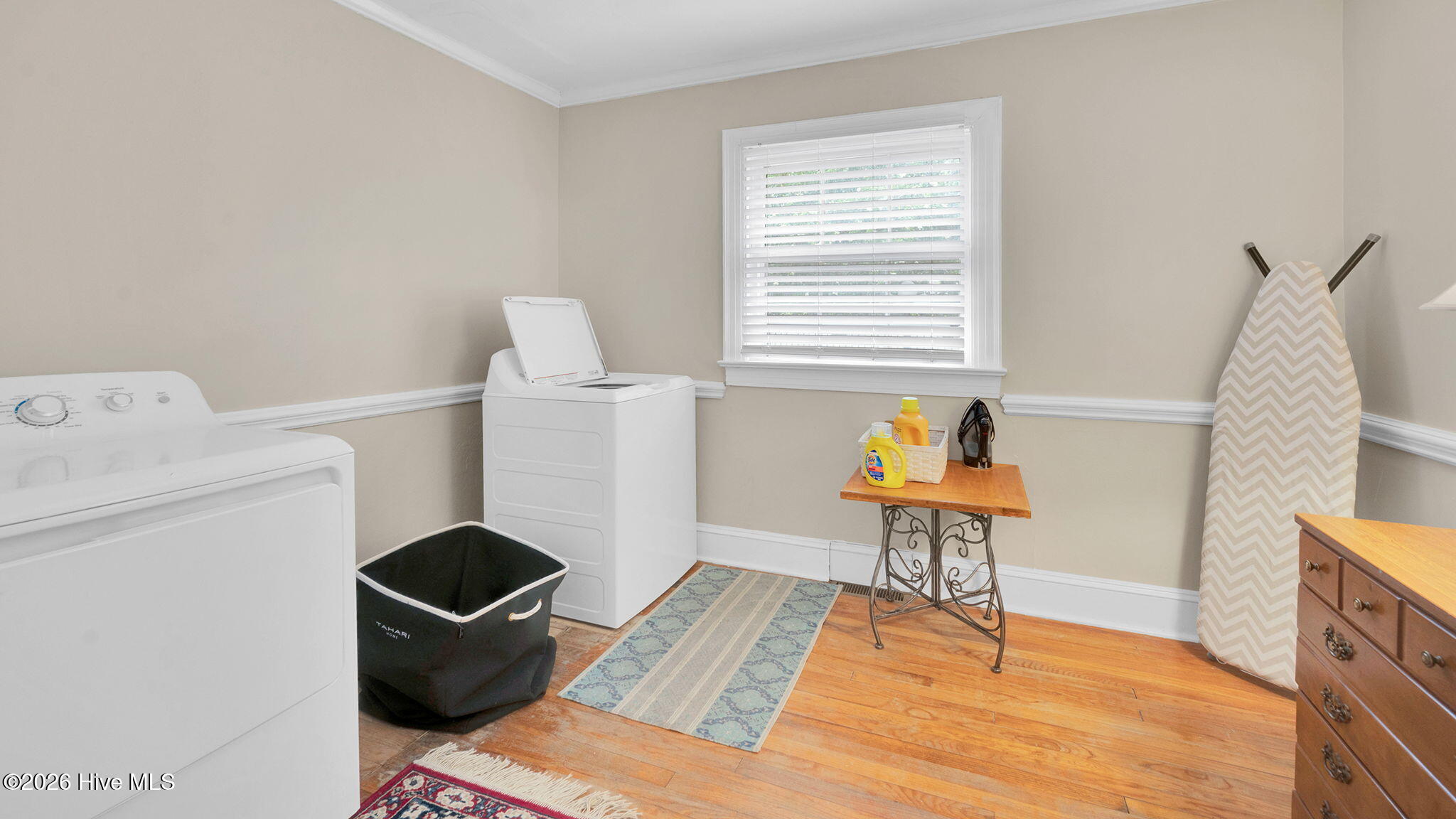 21-web-or-mls-1902 Sherwood Drive-21