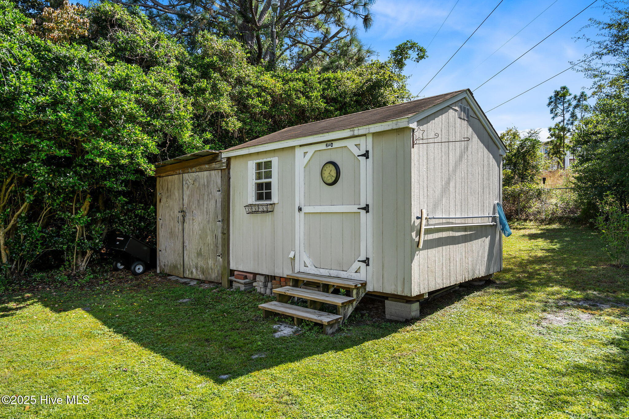 100551832 | Photo 41