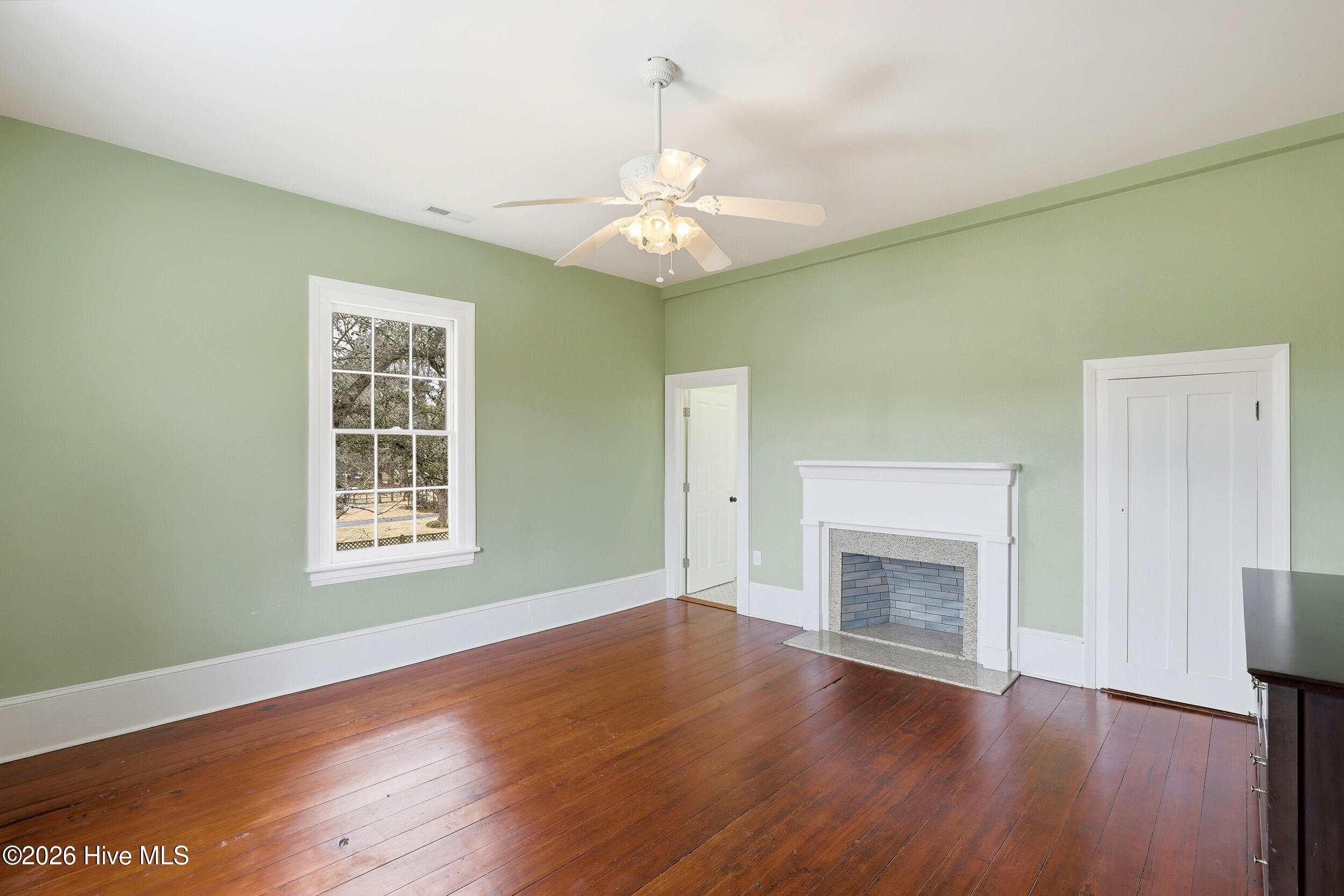 100552252 | Photo 14