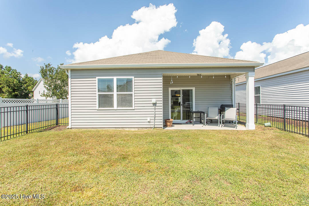 100529598 | Photo 33