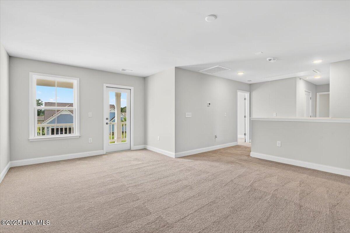 100532421 | Photo 29