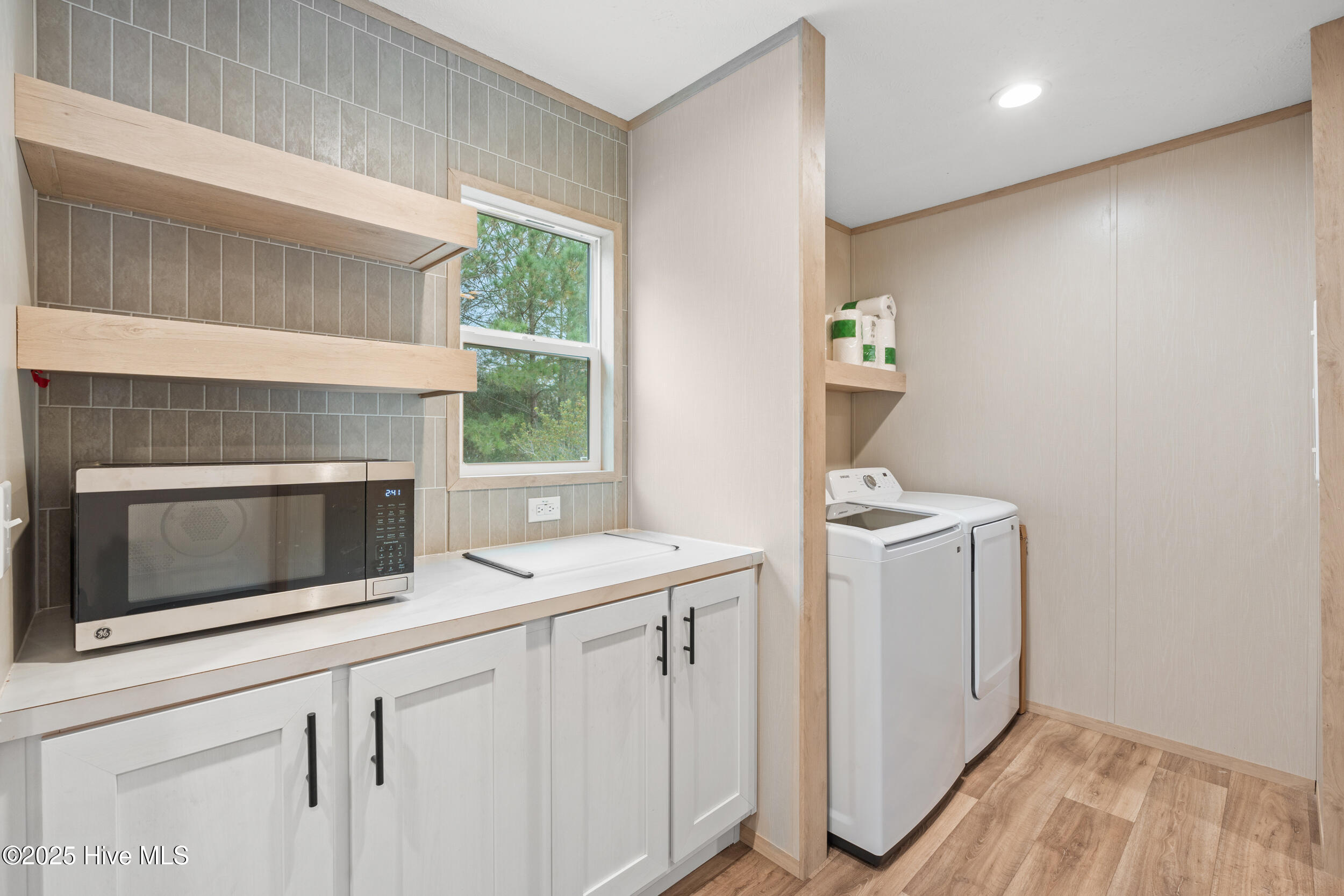 100543638 | Photo 10