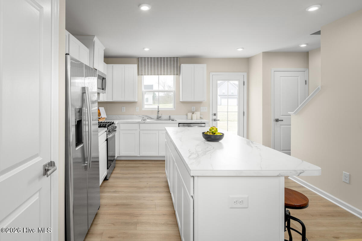 100564715 | Photo 10