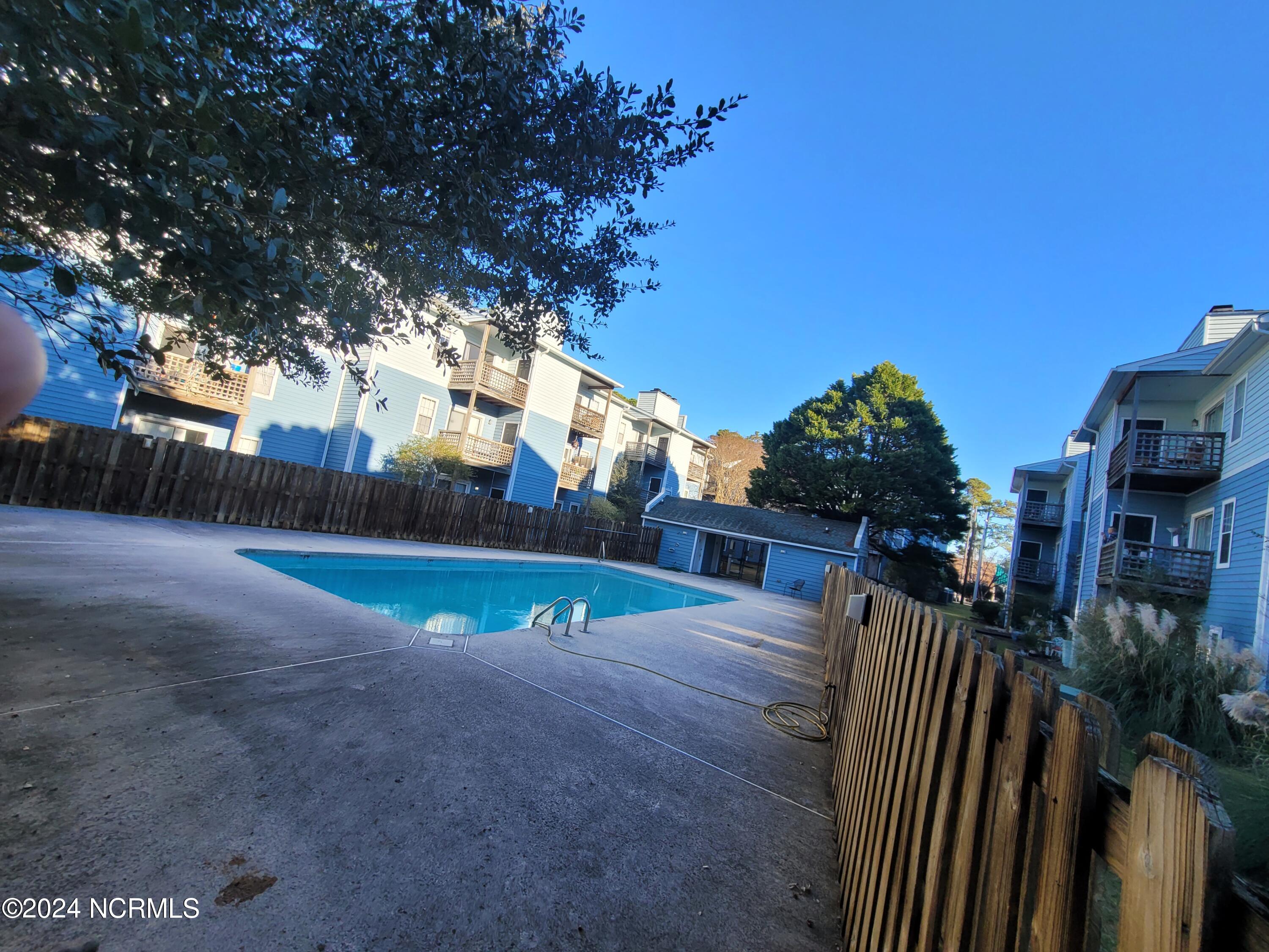 100546926 | Photo 21