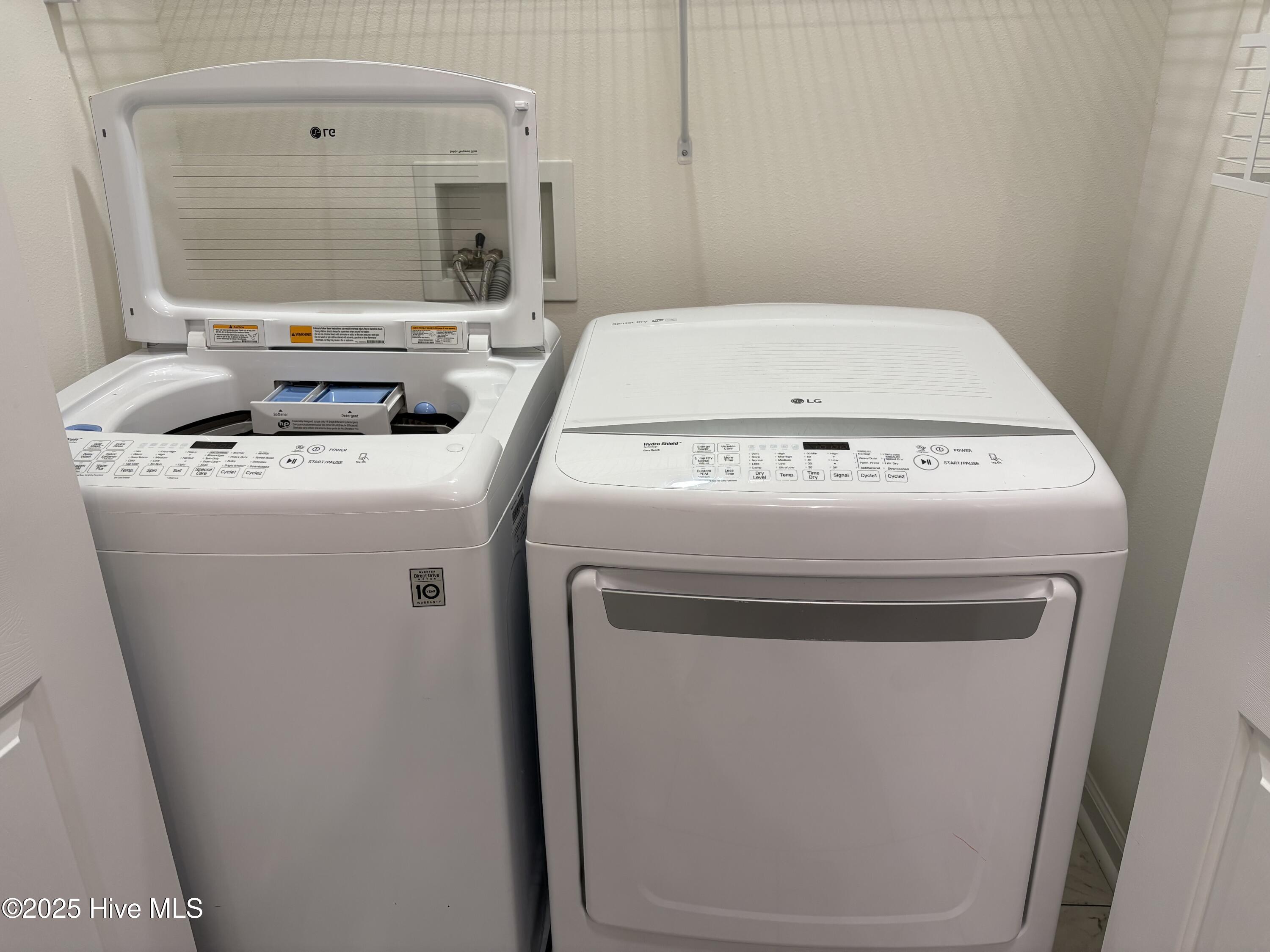 100542567 | Photo 64