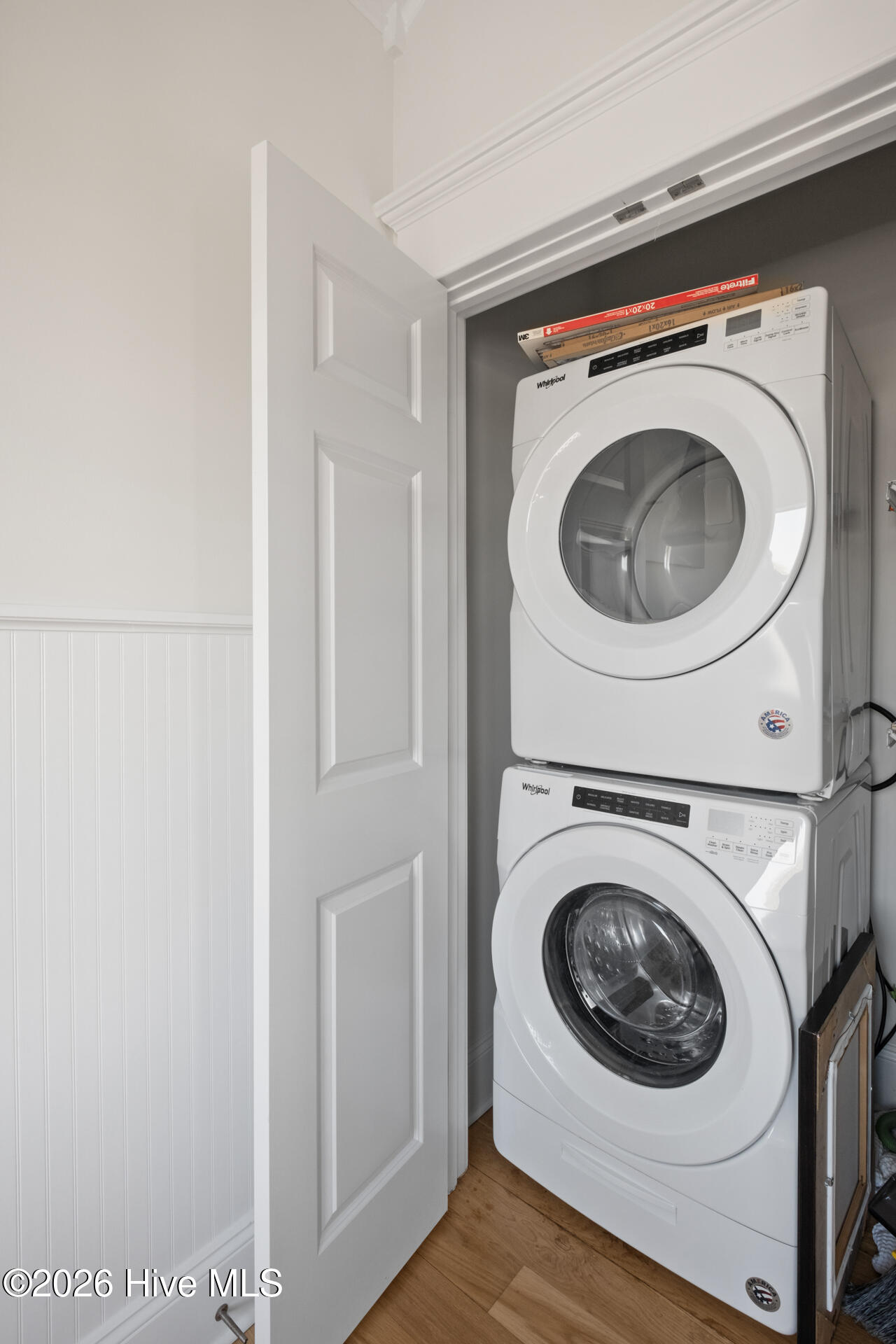 100567565 | Photo 27