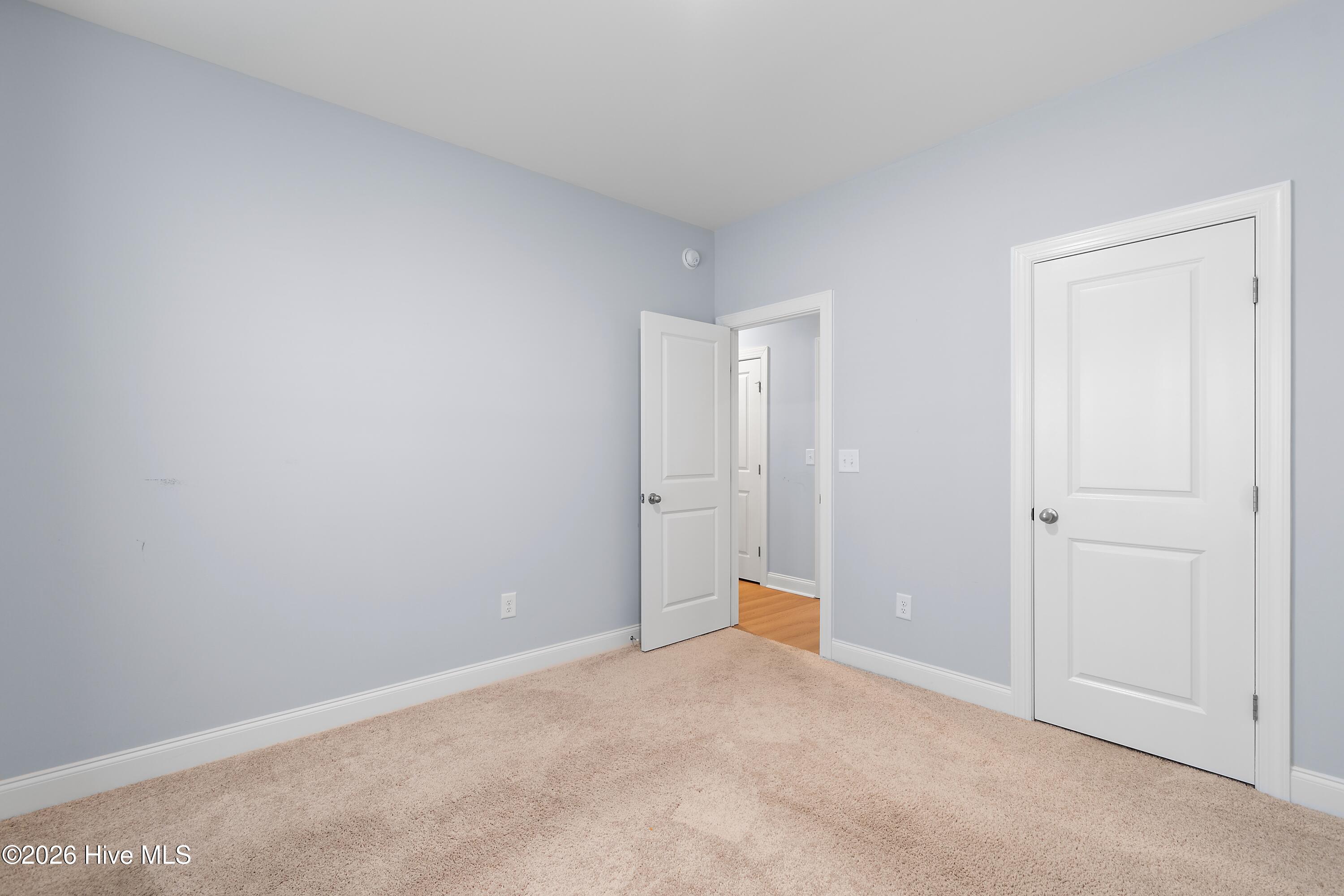 100547480 | Photo 26