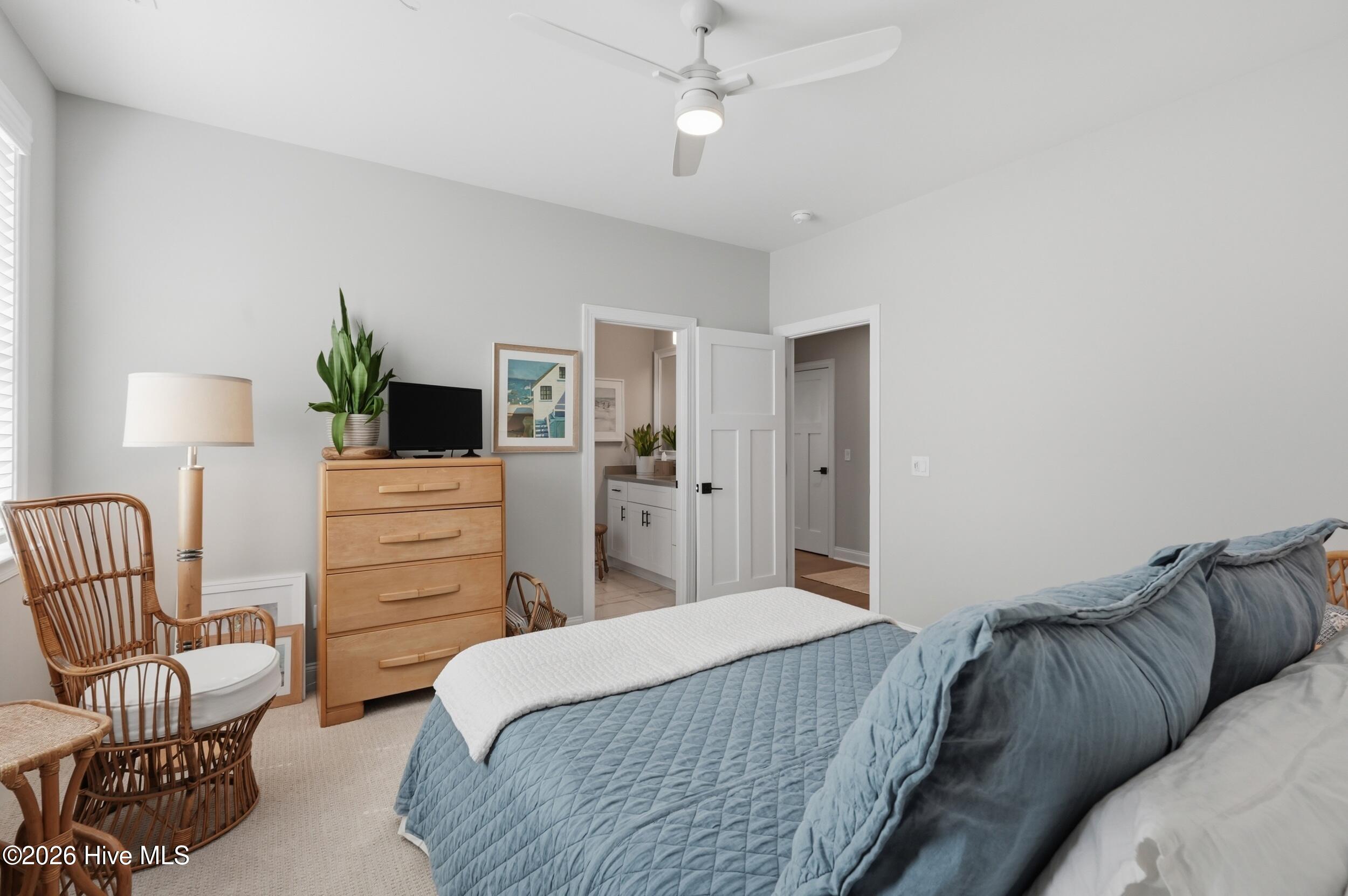 100562454 | Photo 48