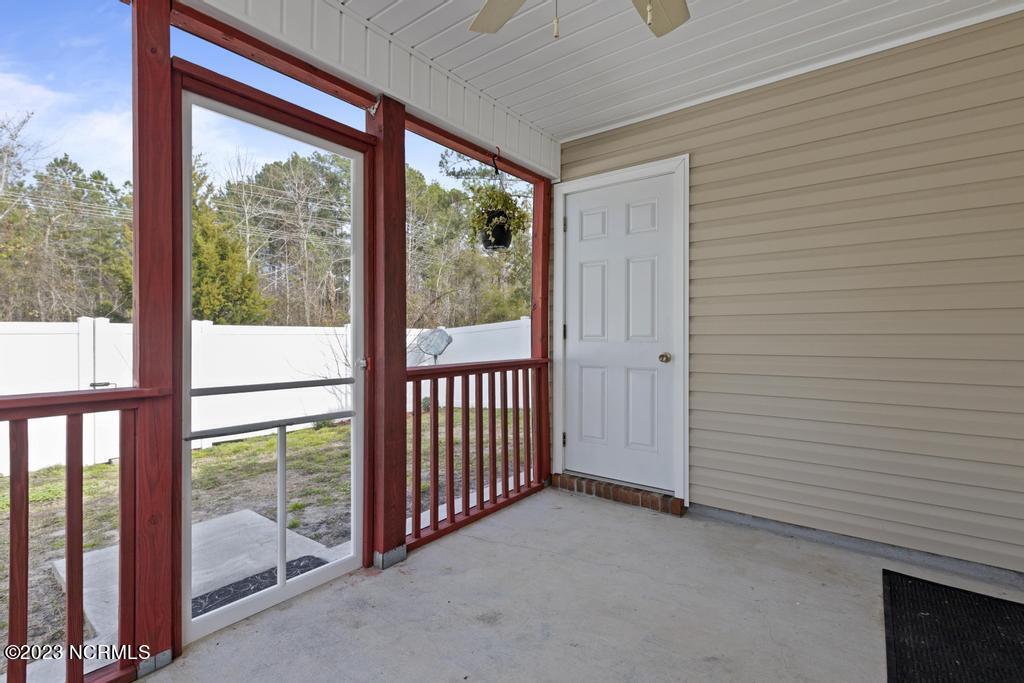 100557741 | Photo 19