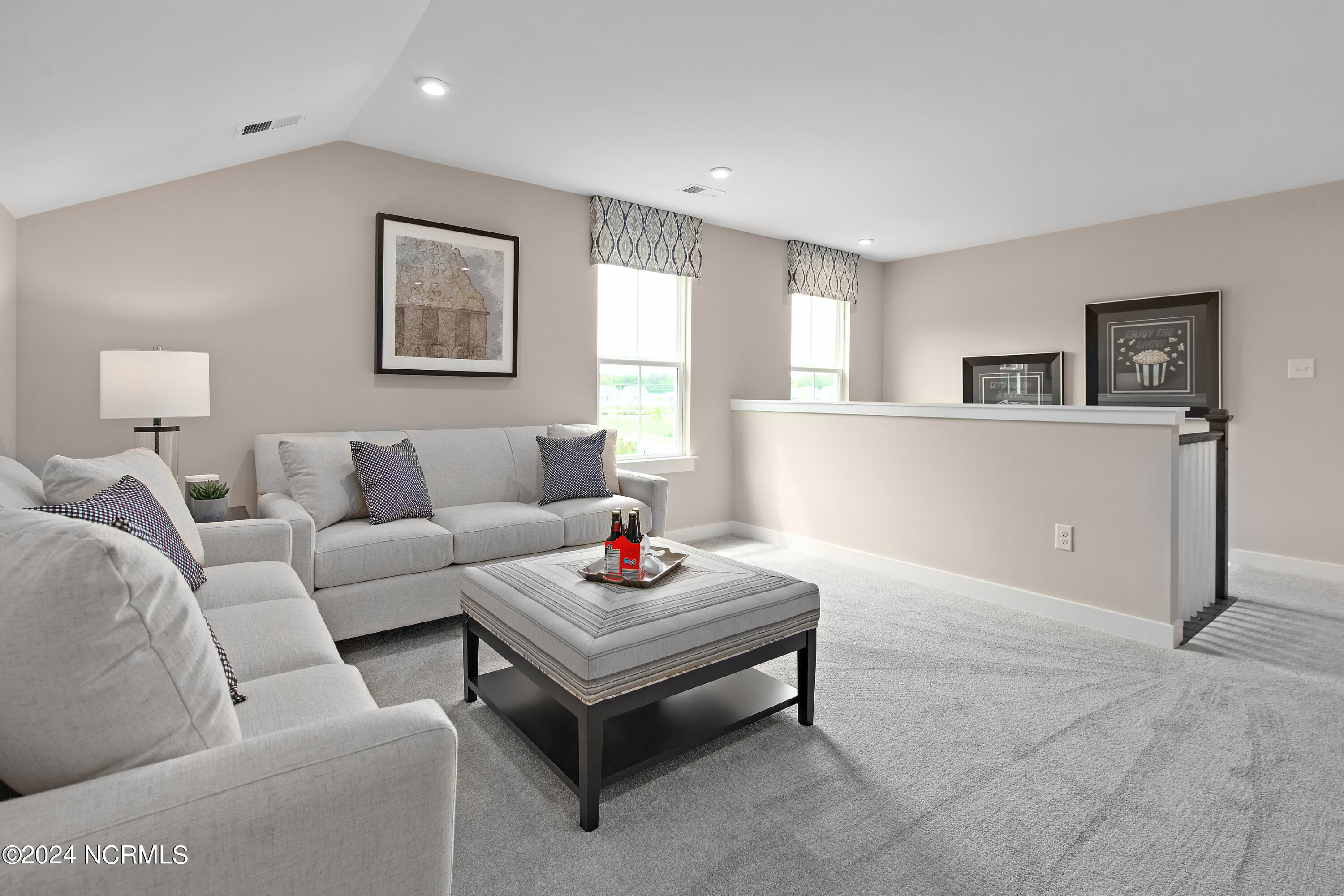 100522569 | Photo 24