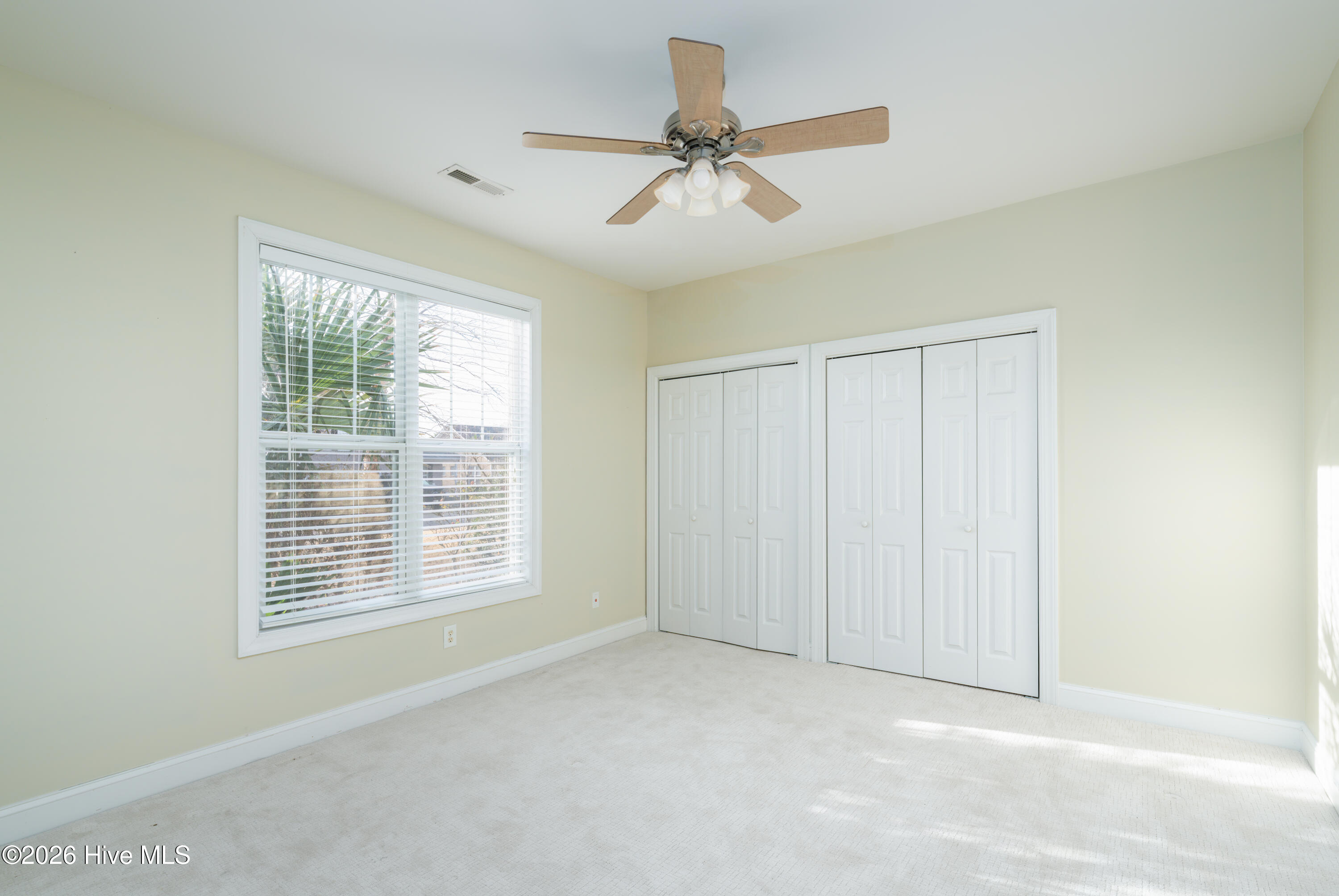 100548724 | Photo 33