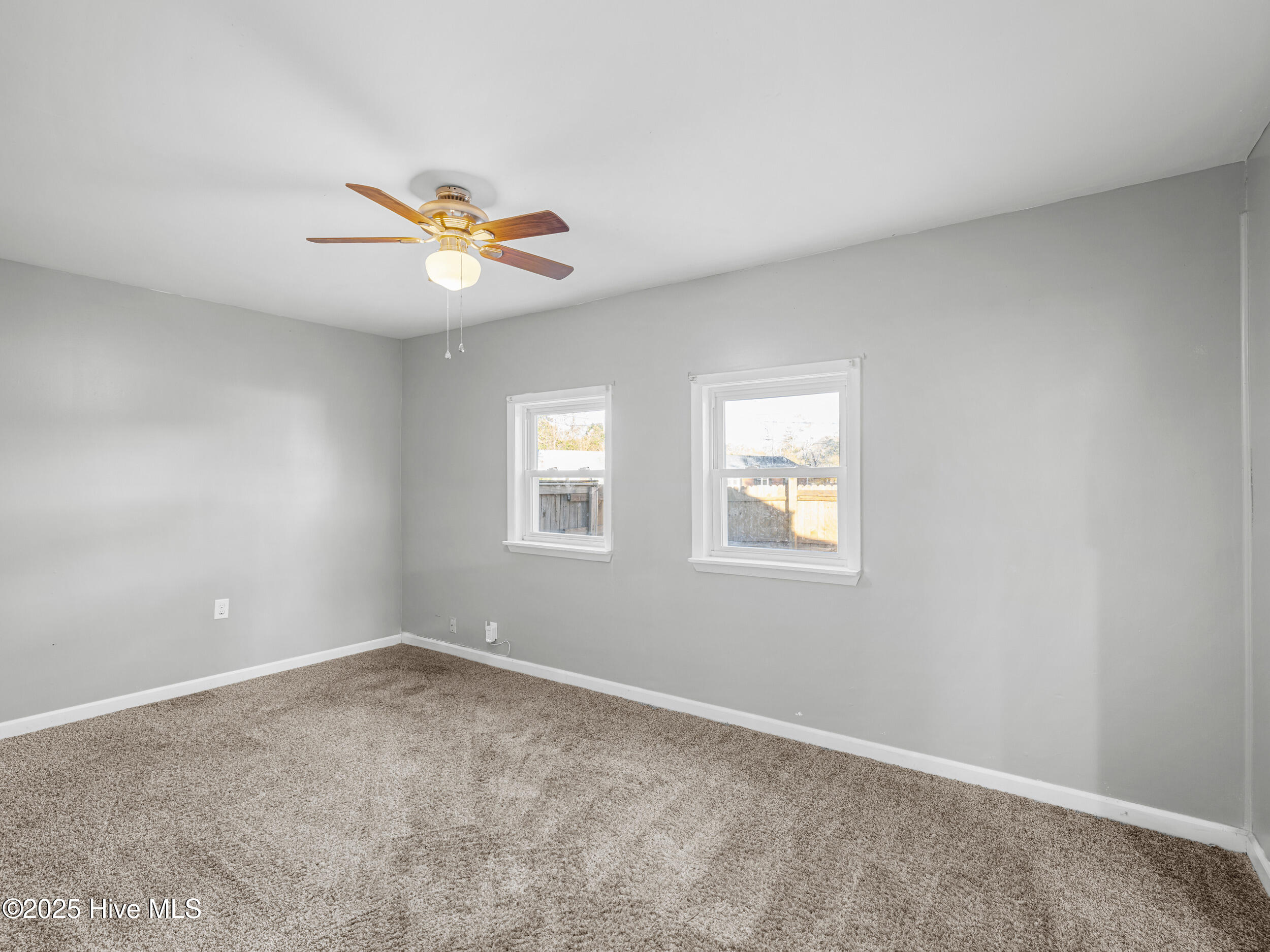 100545406 | Photo 18