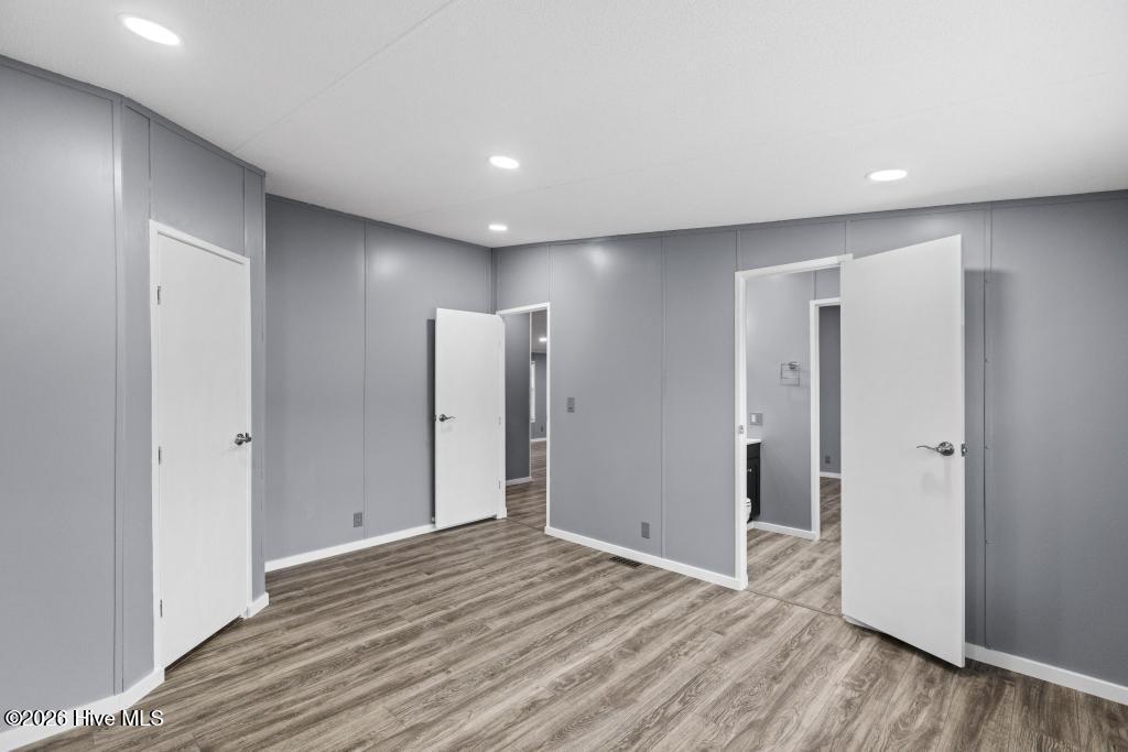 100555089 | Photo 11