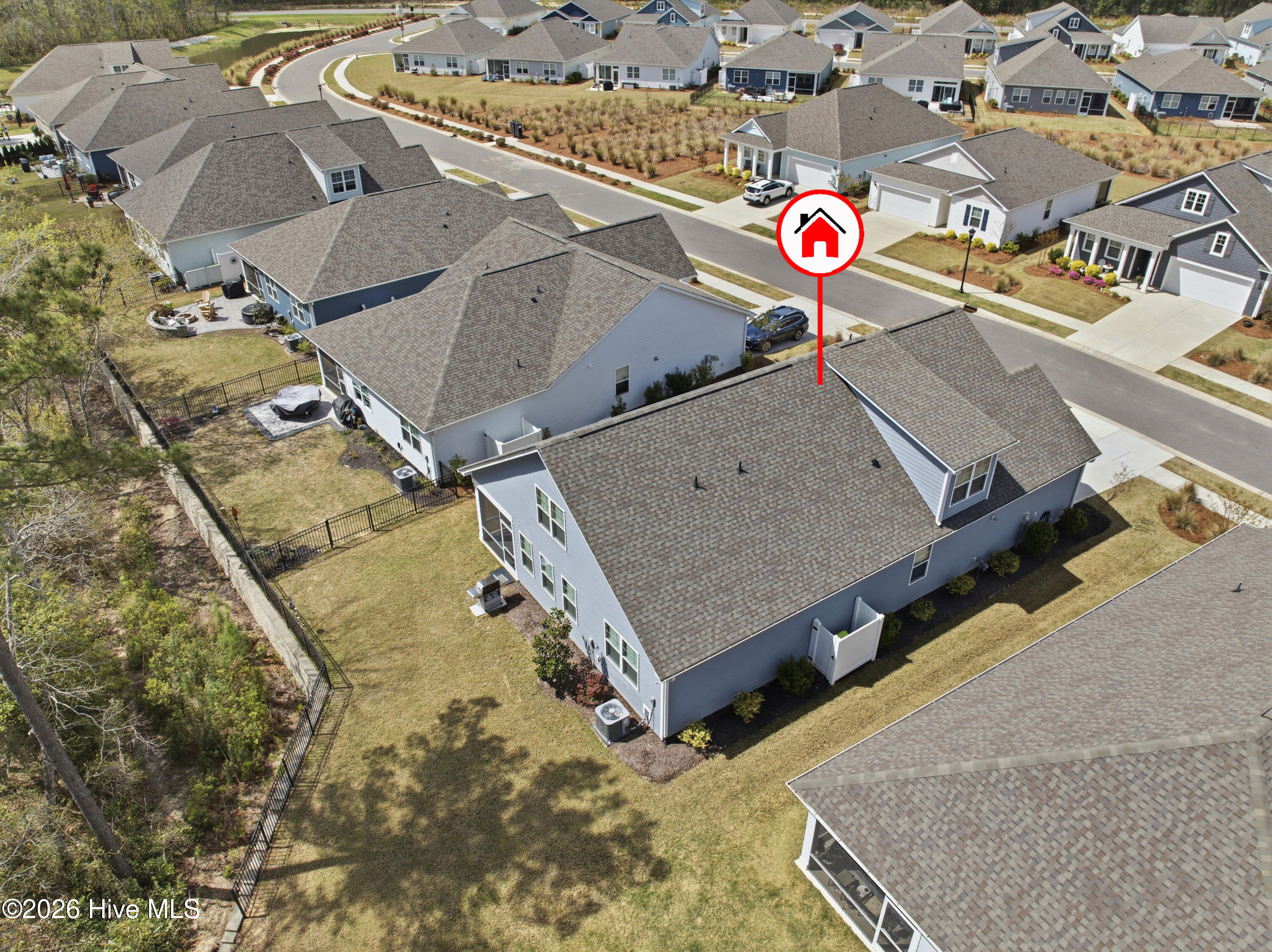 100564310 | Photo 63