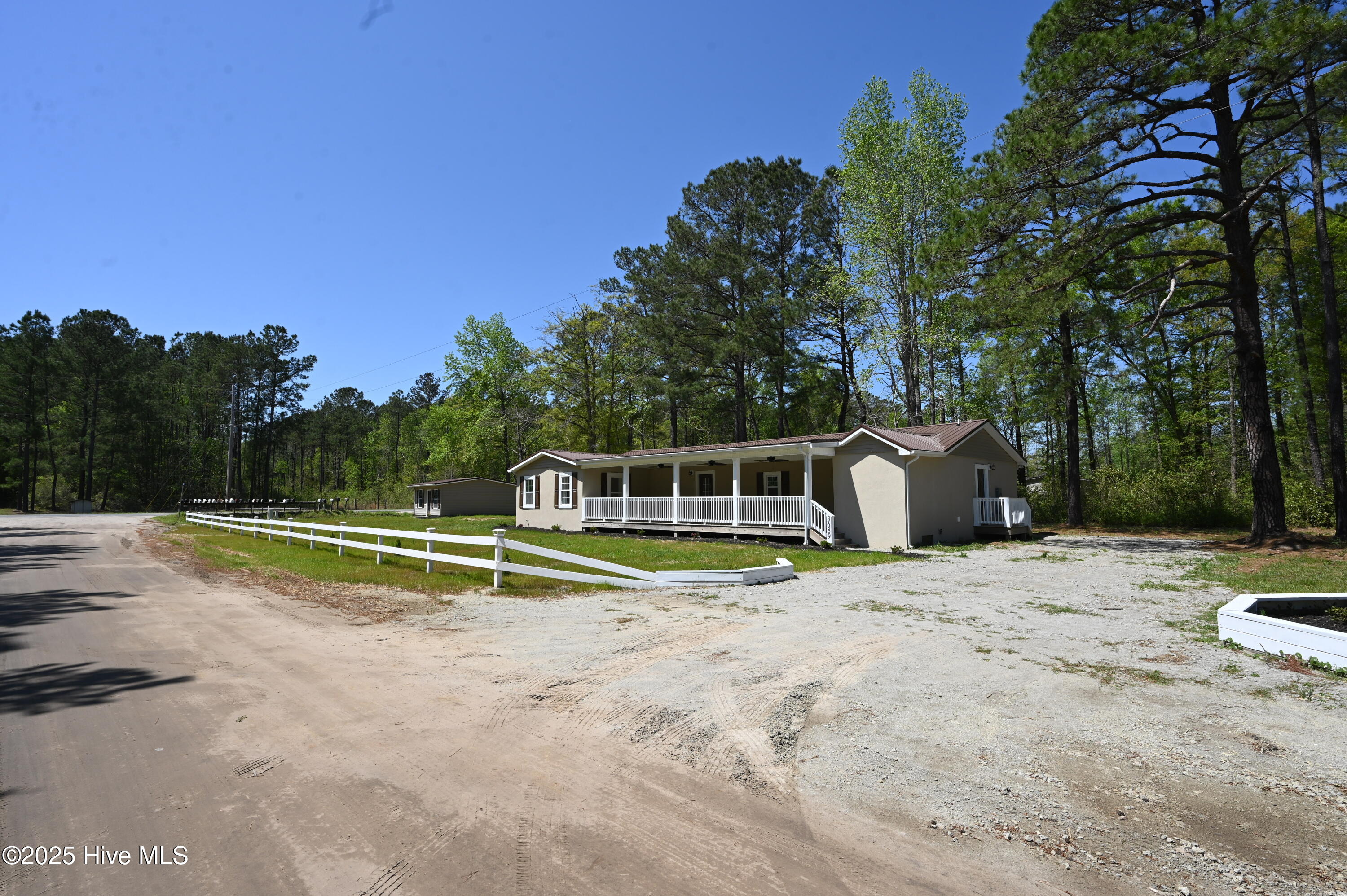 100500165 | Photo 30