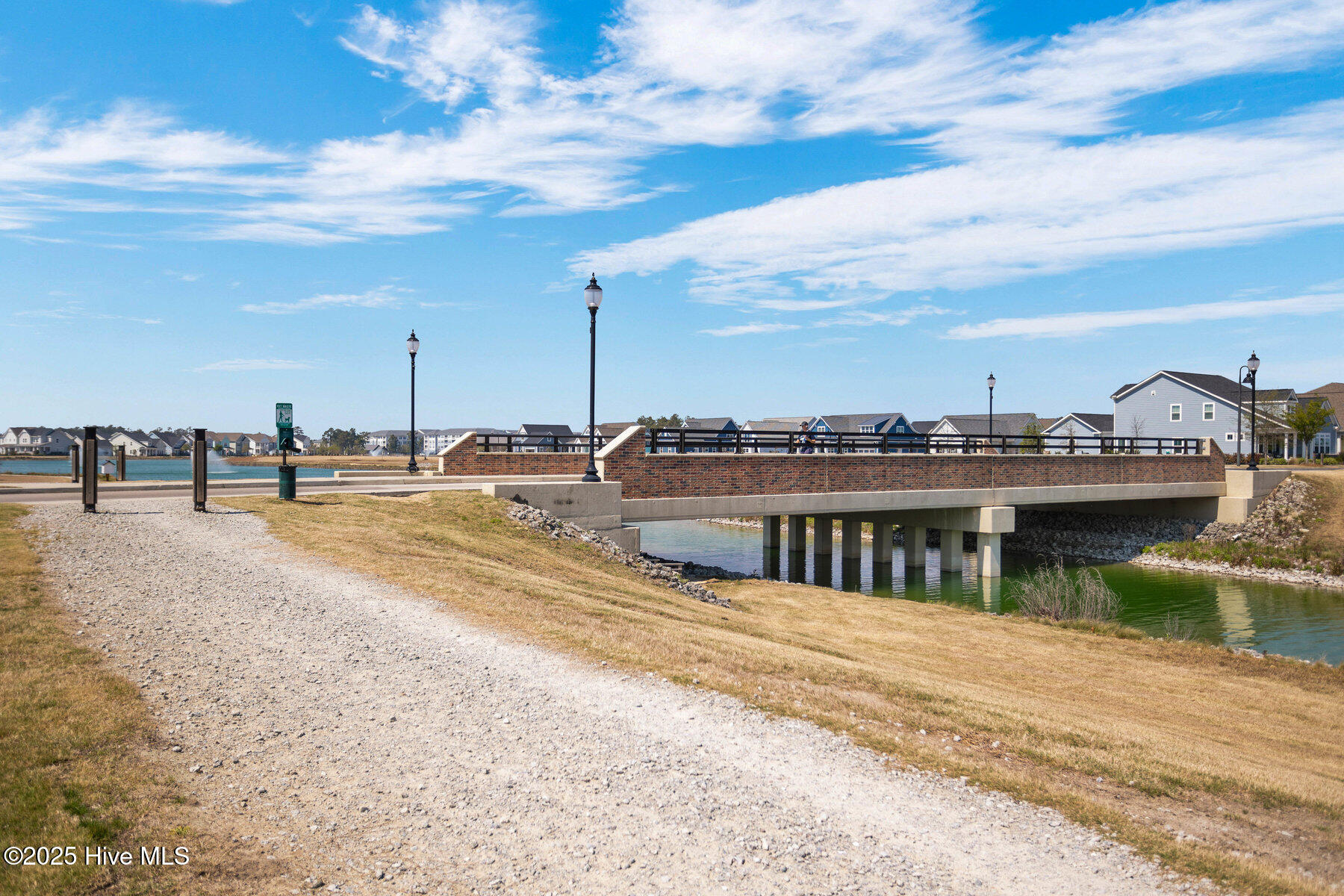 100547714 | Photo 64