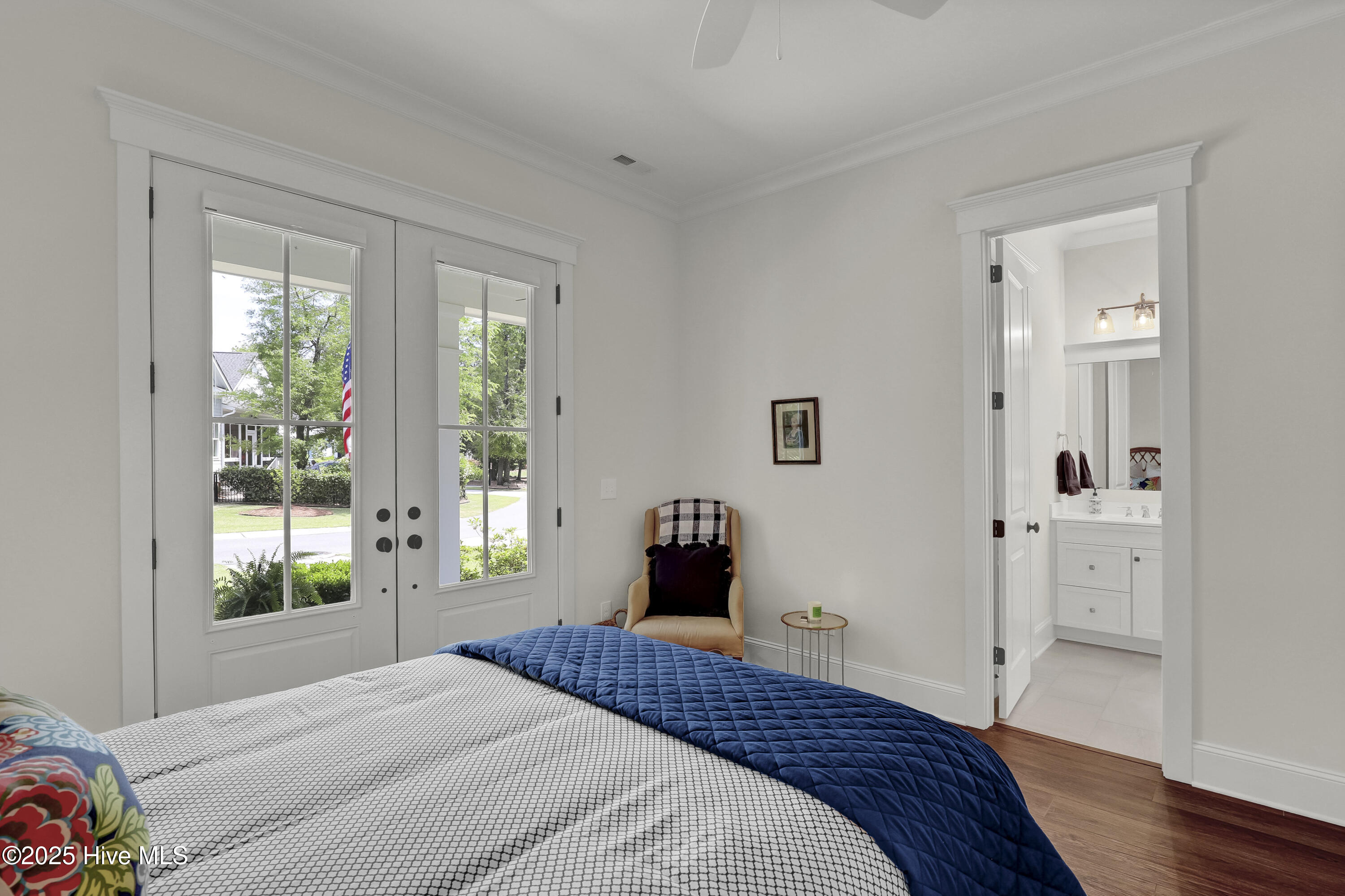 100523529 | Photo 39