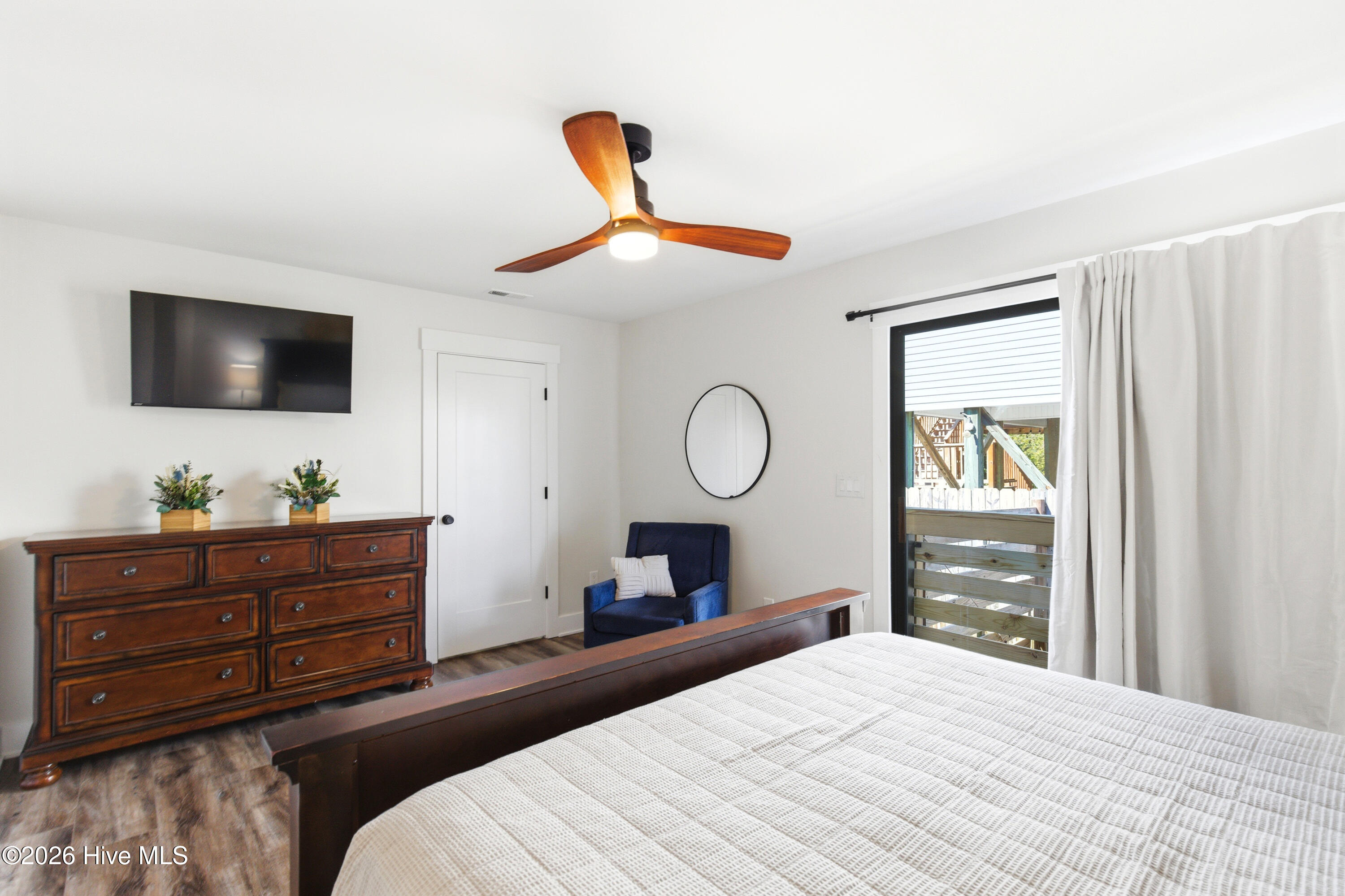 100564276 | Photo 39