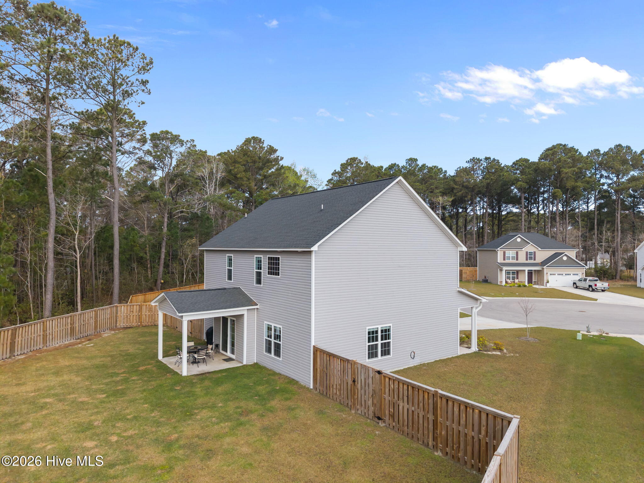 100563779 | Photo 36