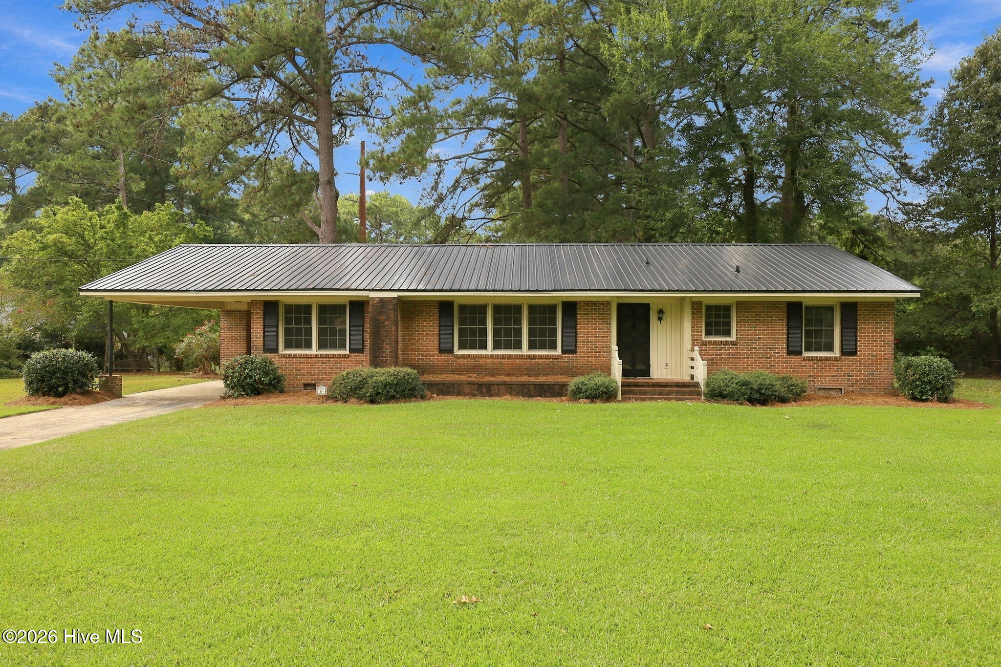 Photo 1 of Single family home for sale at 405 S Broad St, Robersonville, NC 27871 | MLS# 100600512 | Listing updated on 2026-10-01