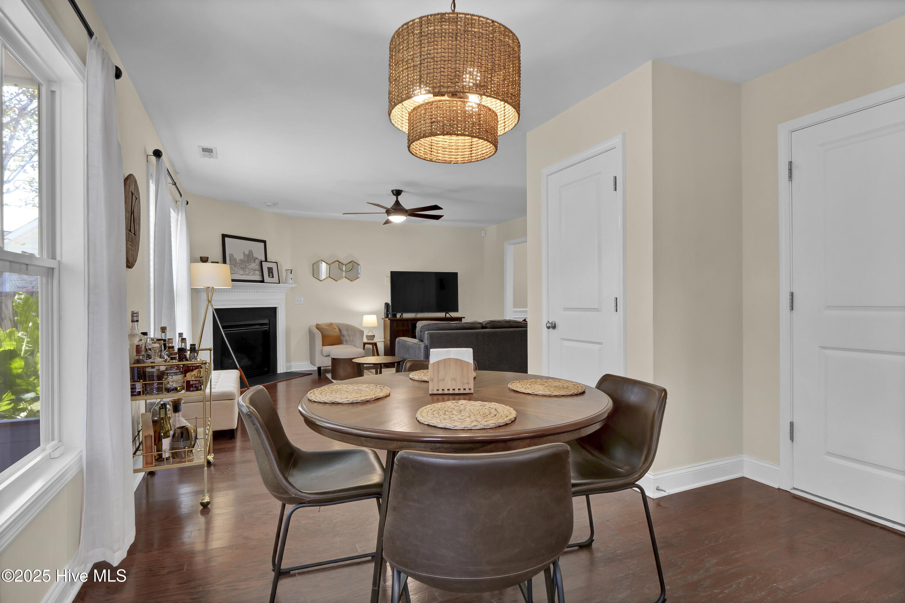 100529141 | Photo 11