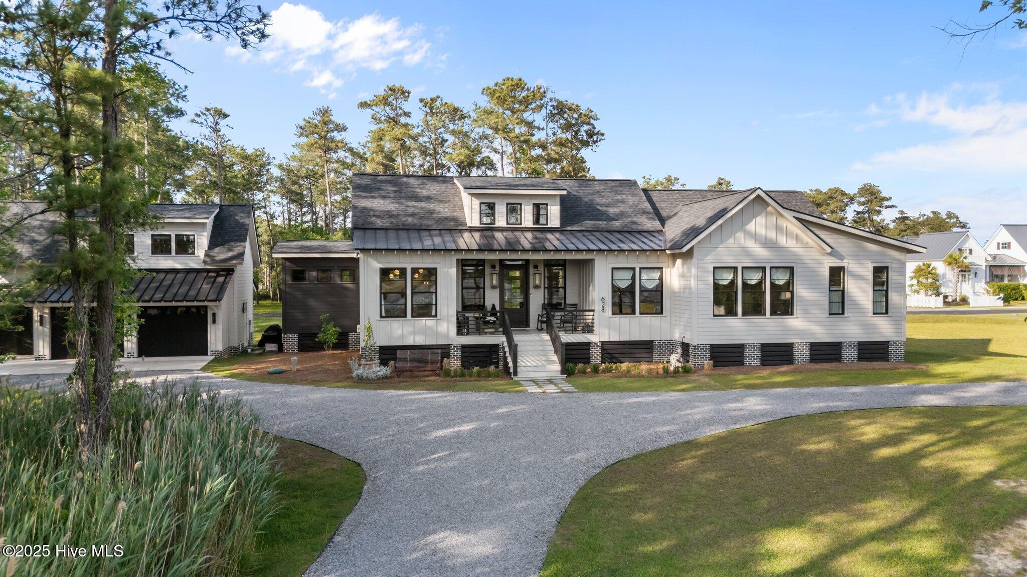 Homes for sale in Oriental, NC | 628 E Harborside Rd, Oriental, NC 28571 | MLS# 100504903