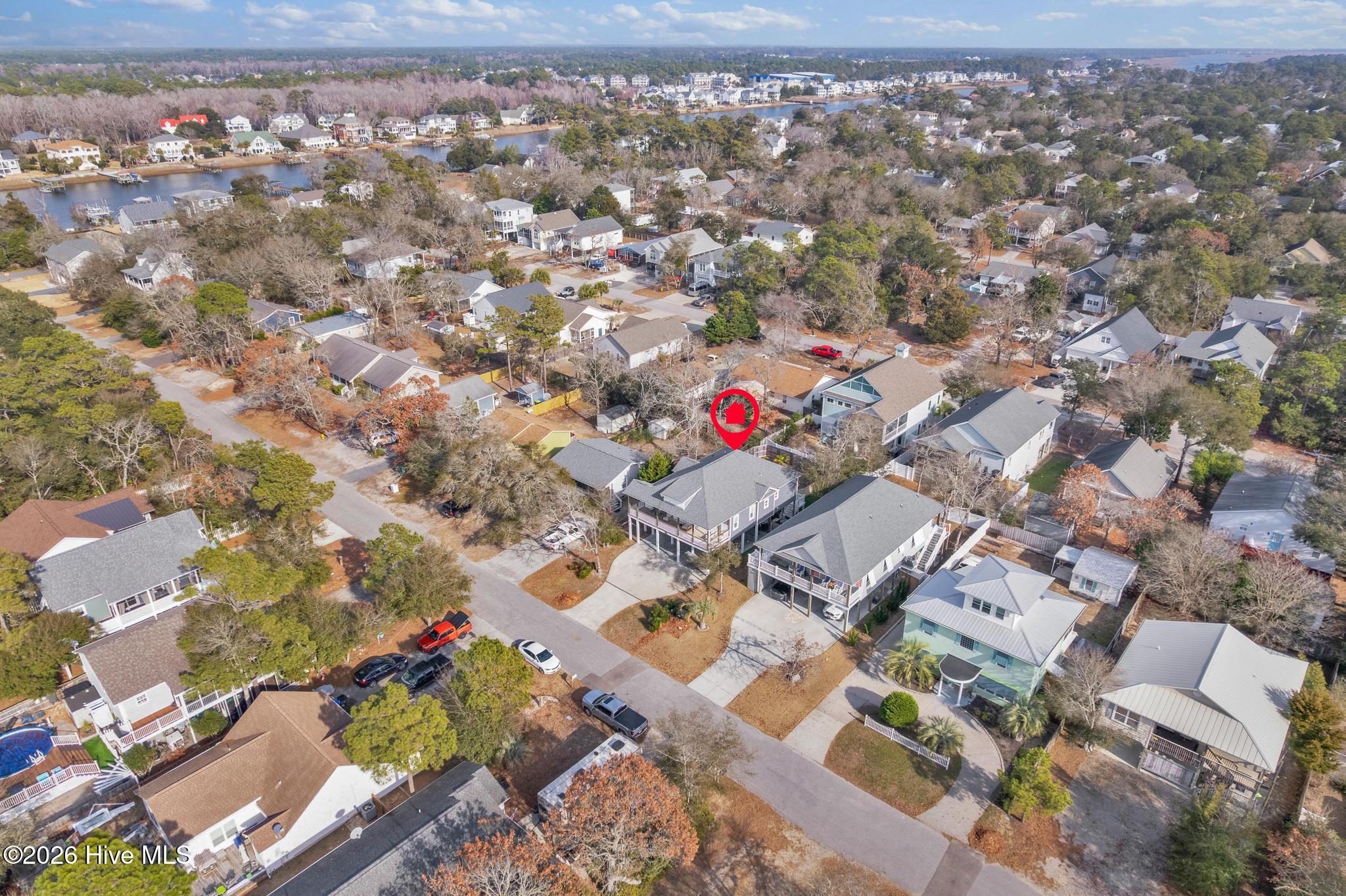 100548607 | Photo 43