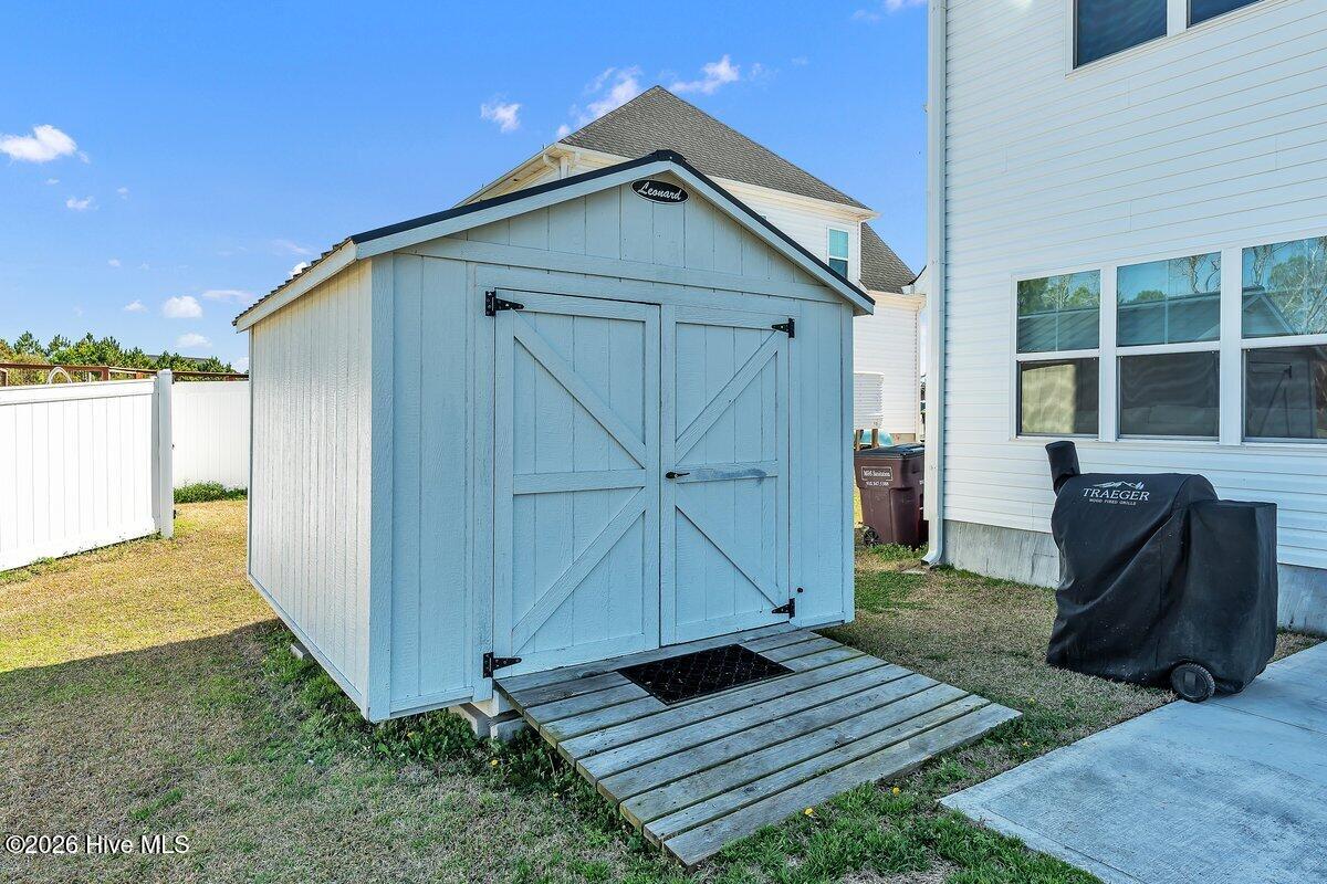 100558993 | Photo 46