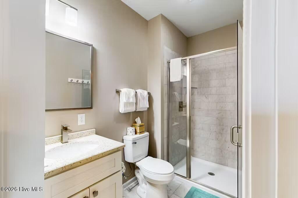 100559345 | Photo 12