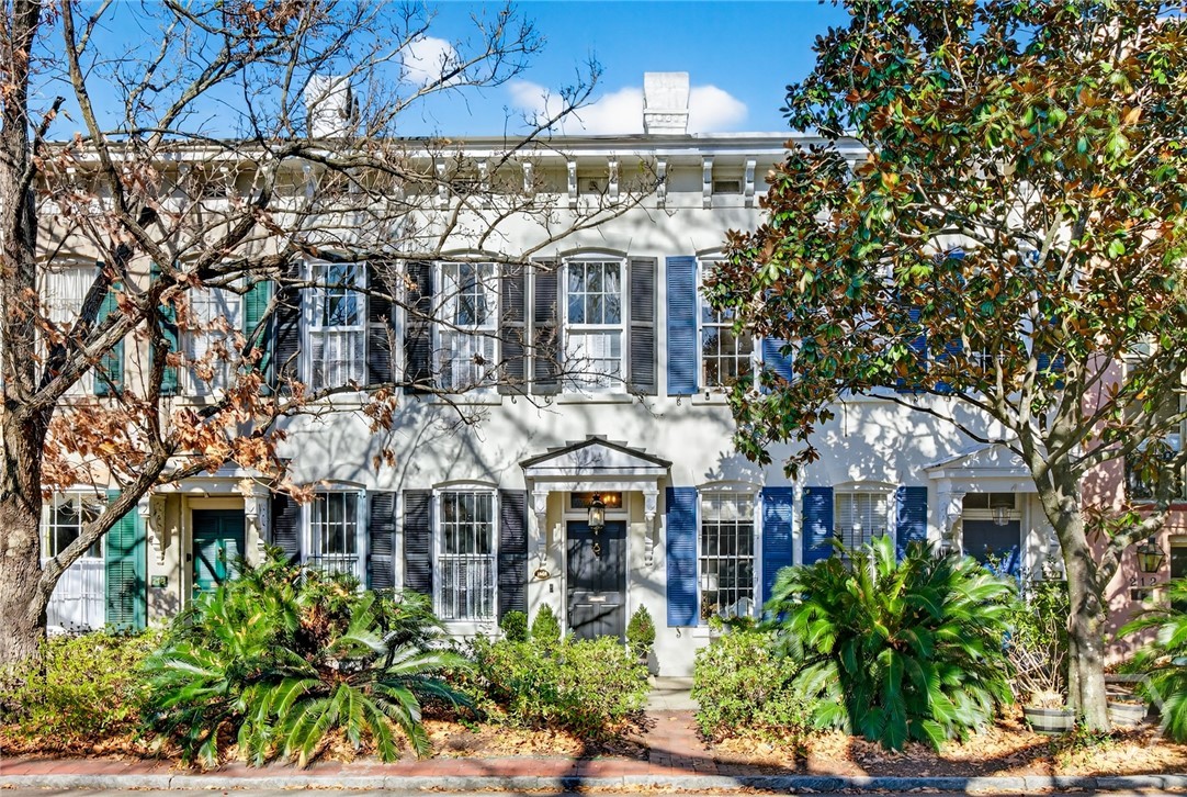 Homes for sale in Savannah, GA | 216 W Gaston St, Savannah, GA 31401 | MLS# SA340720