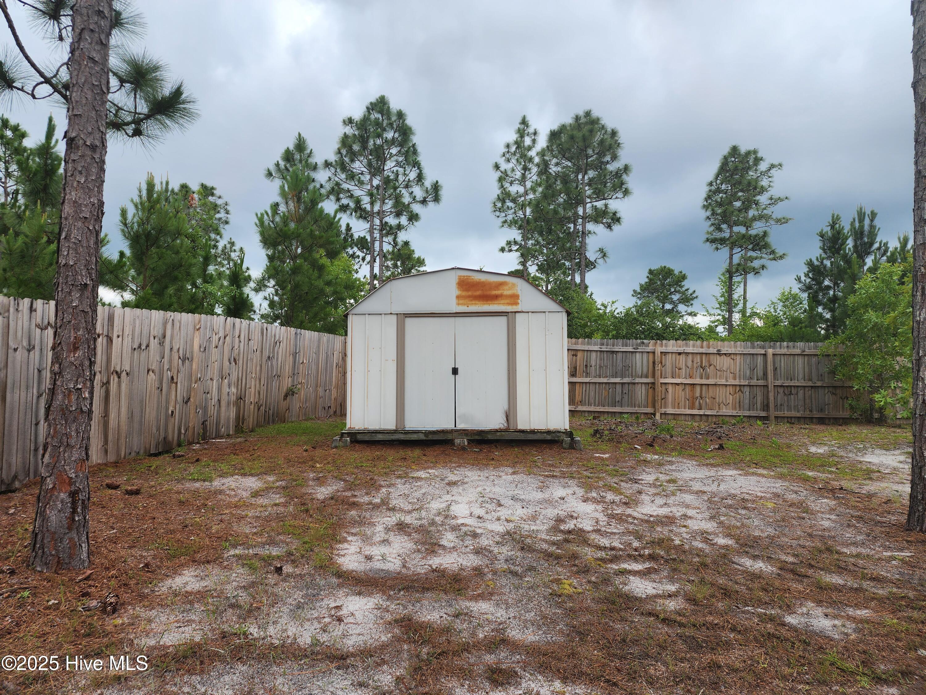 100563623 | Photo 37