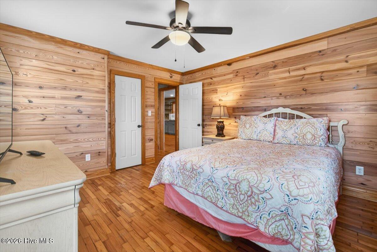 100551580 | Photo 39