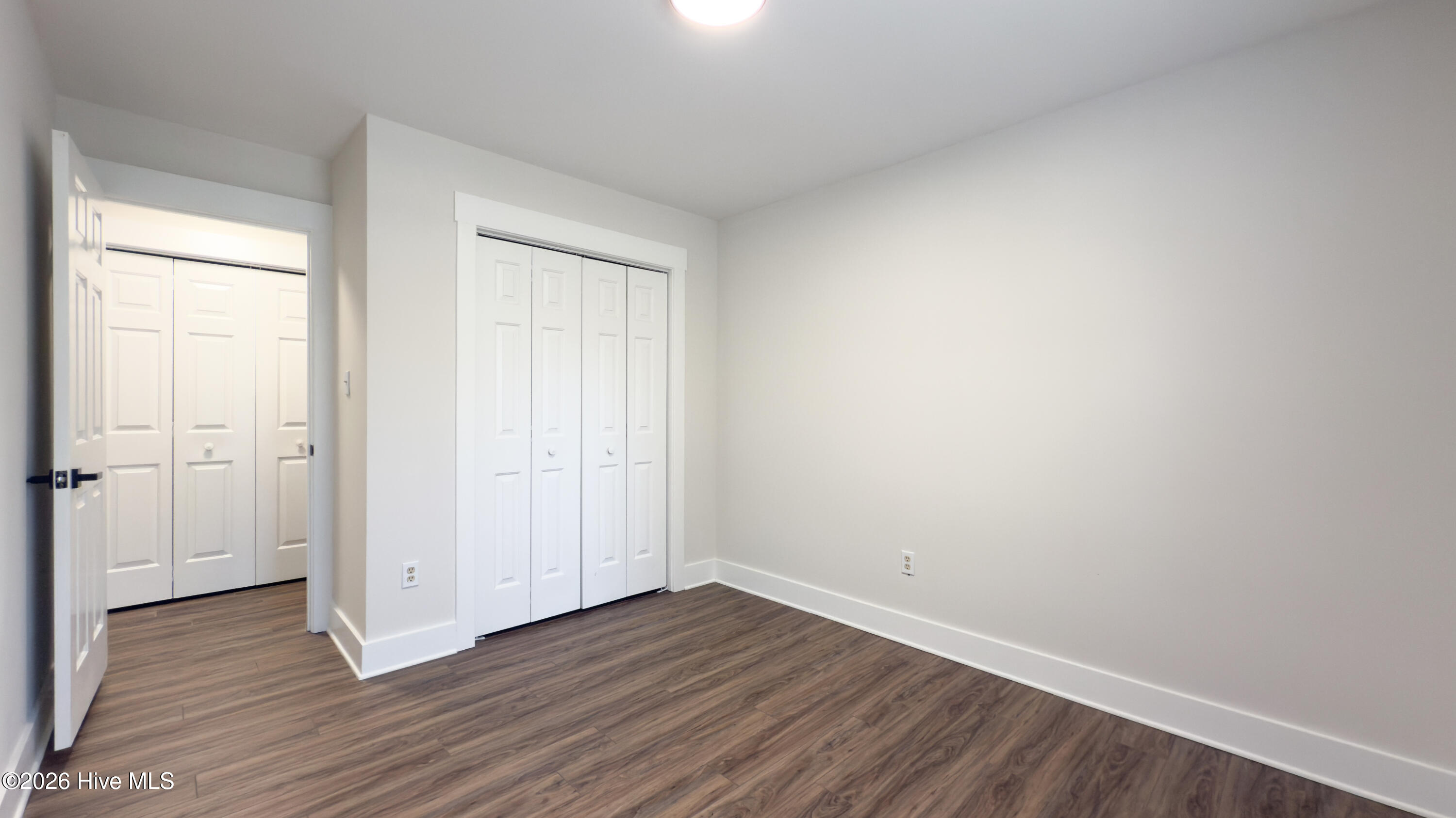 100550550 | Photo 16