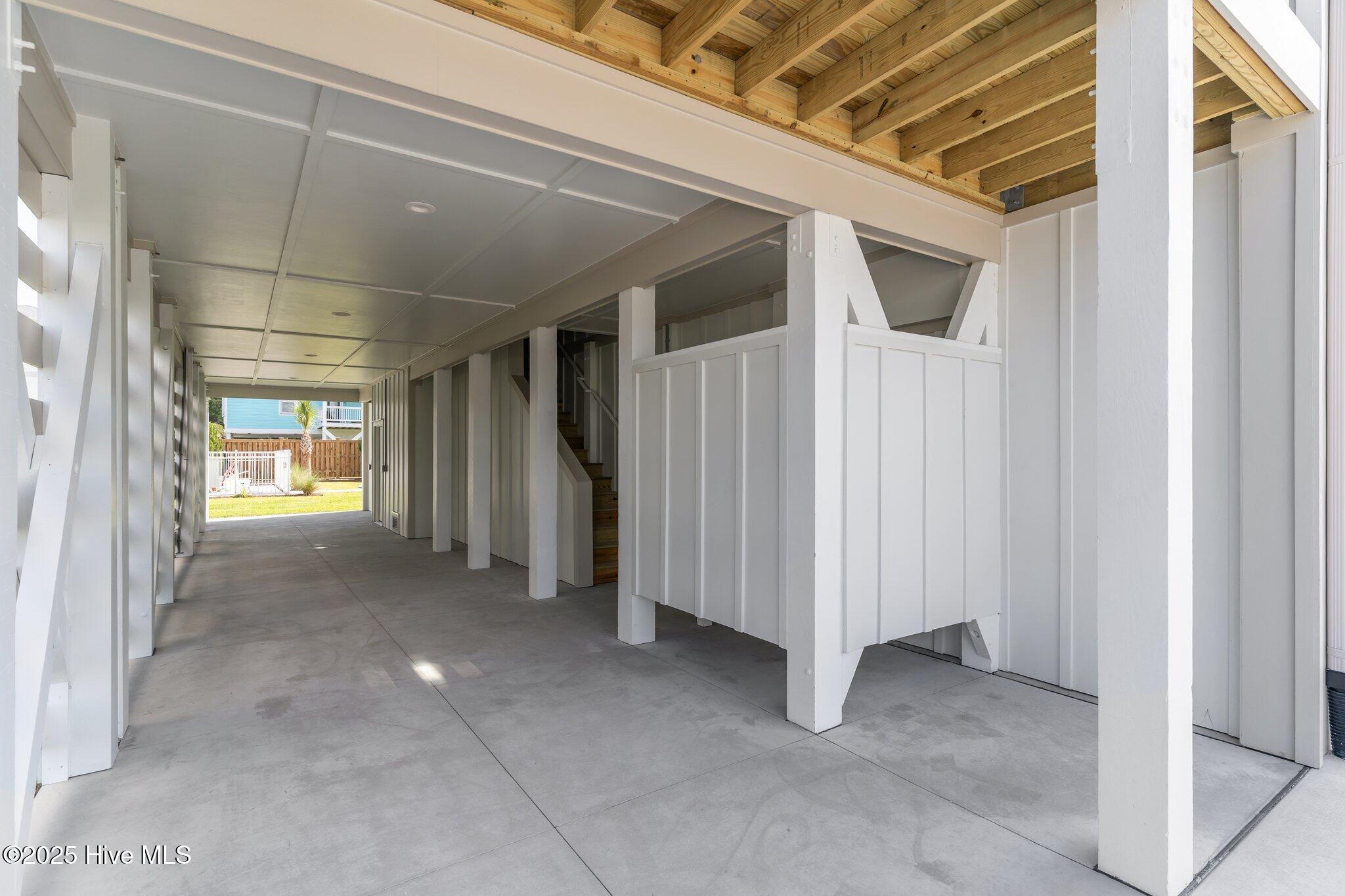 100515159 | Photo 45