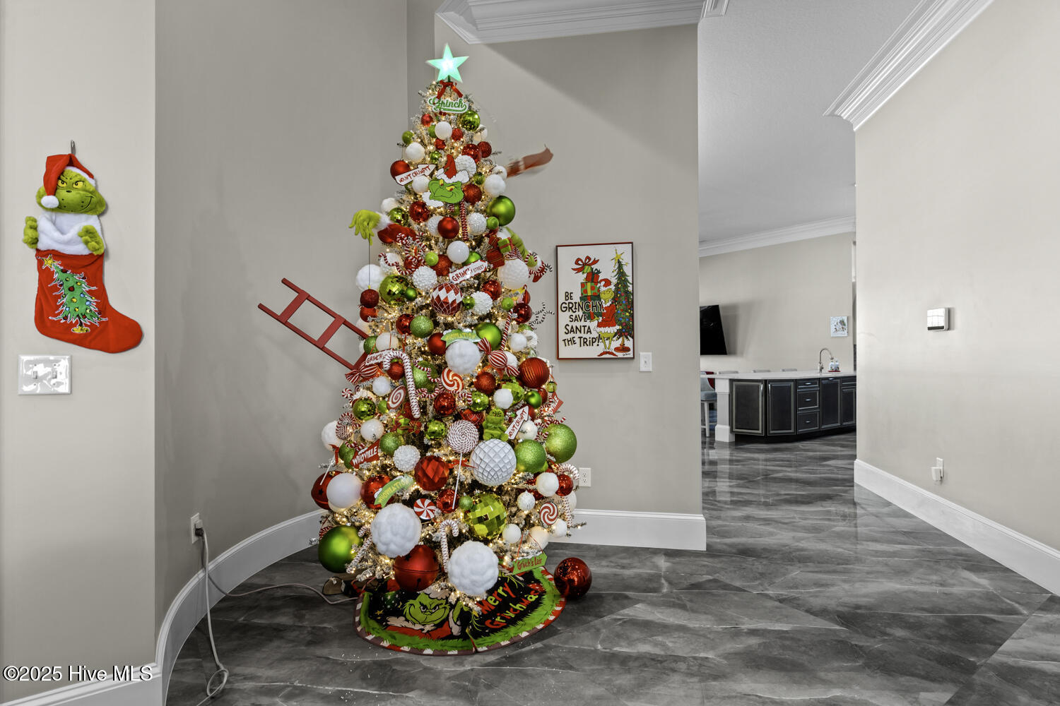 100546022 | Photo 11