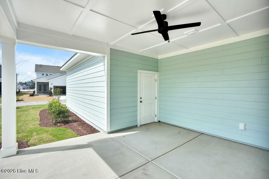 100545811 | Photo 18