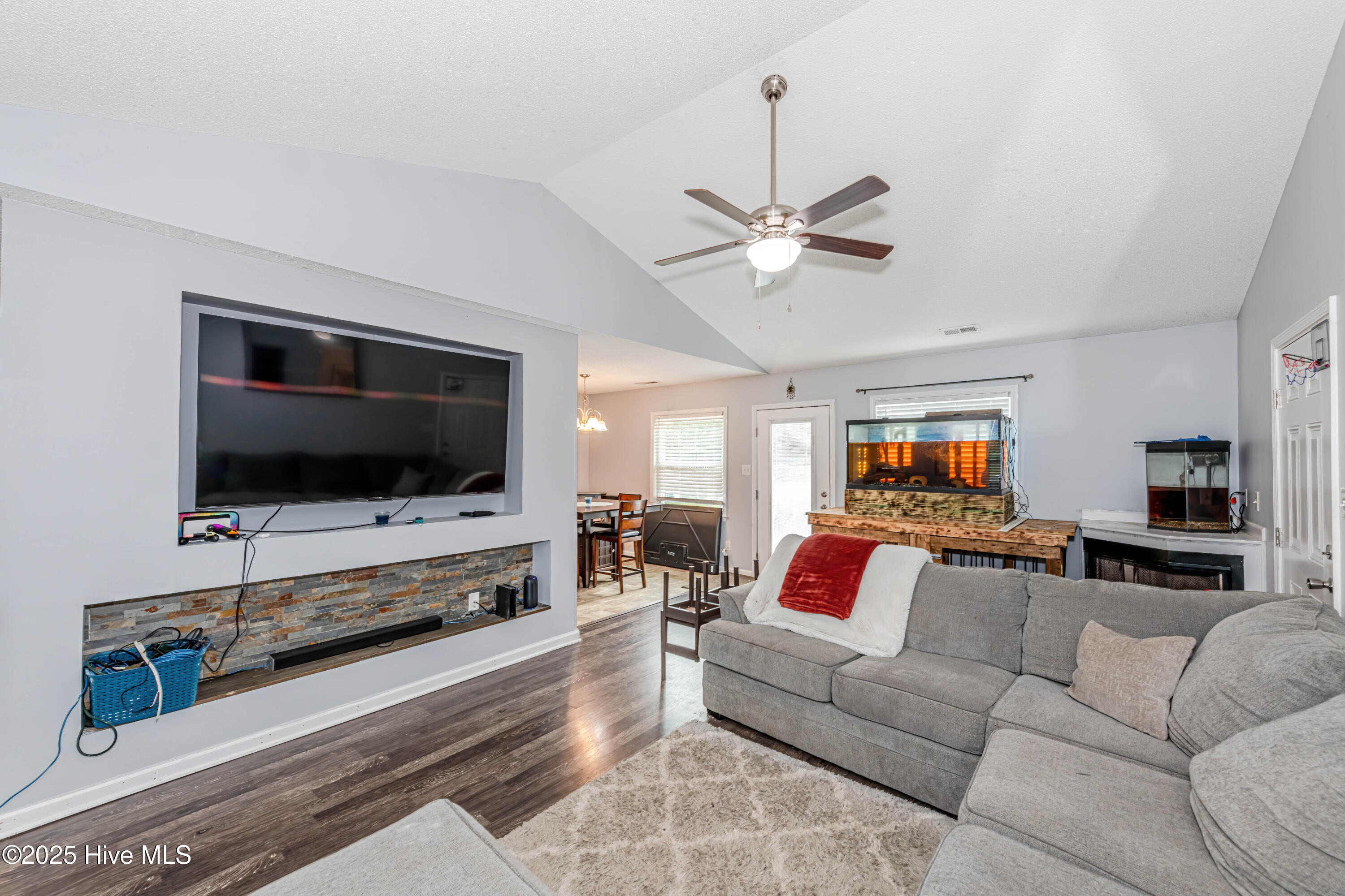 R Powelll (20 of 44)