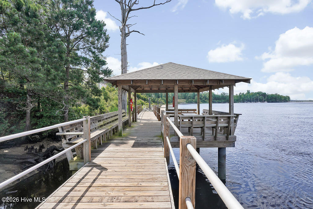 100549849 | Photo 78