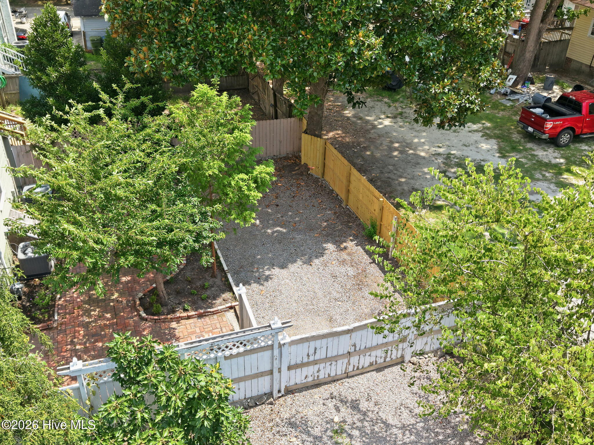 Exterior photo of 401 N Market Street, Washington, NC 27889. MLS: 100601523