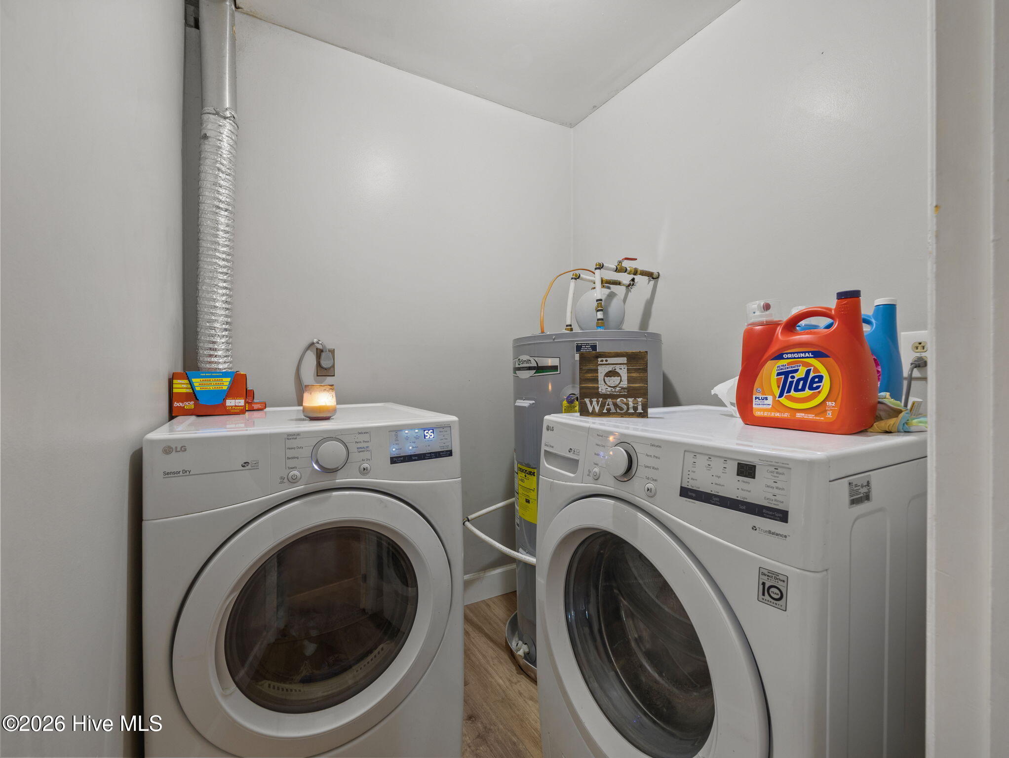 100570195 | Photo 21