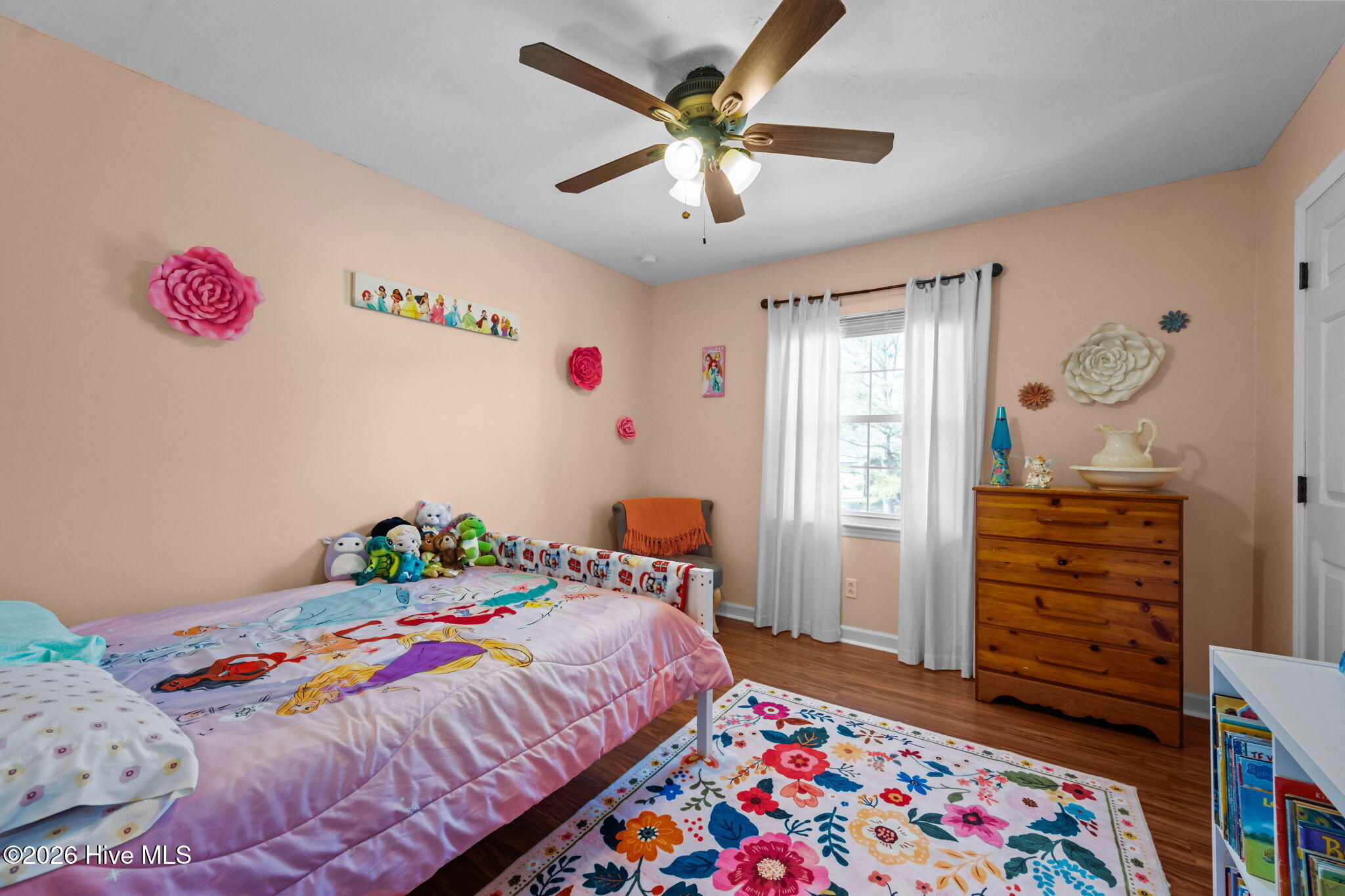 100547741 | Photo 36