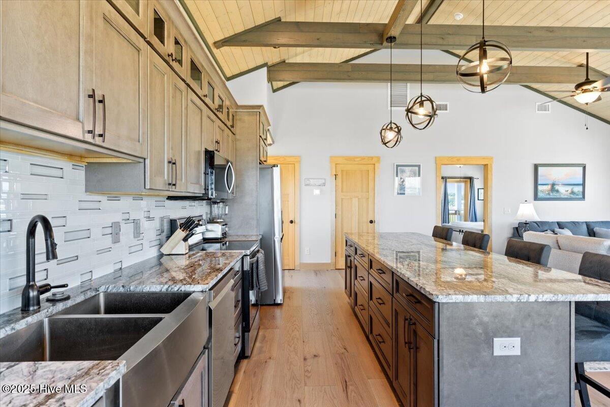 100531414 | Photo 66