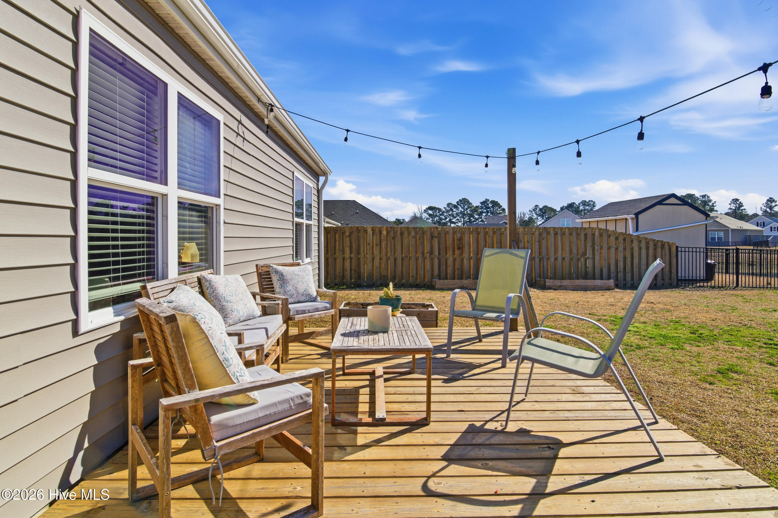 100552197 | Photo 25