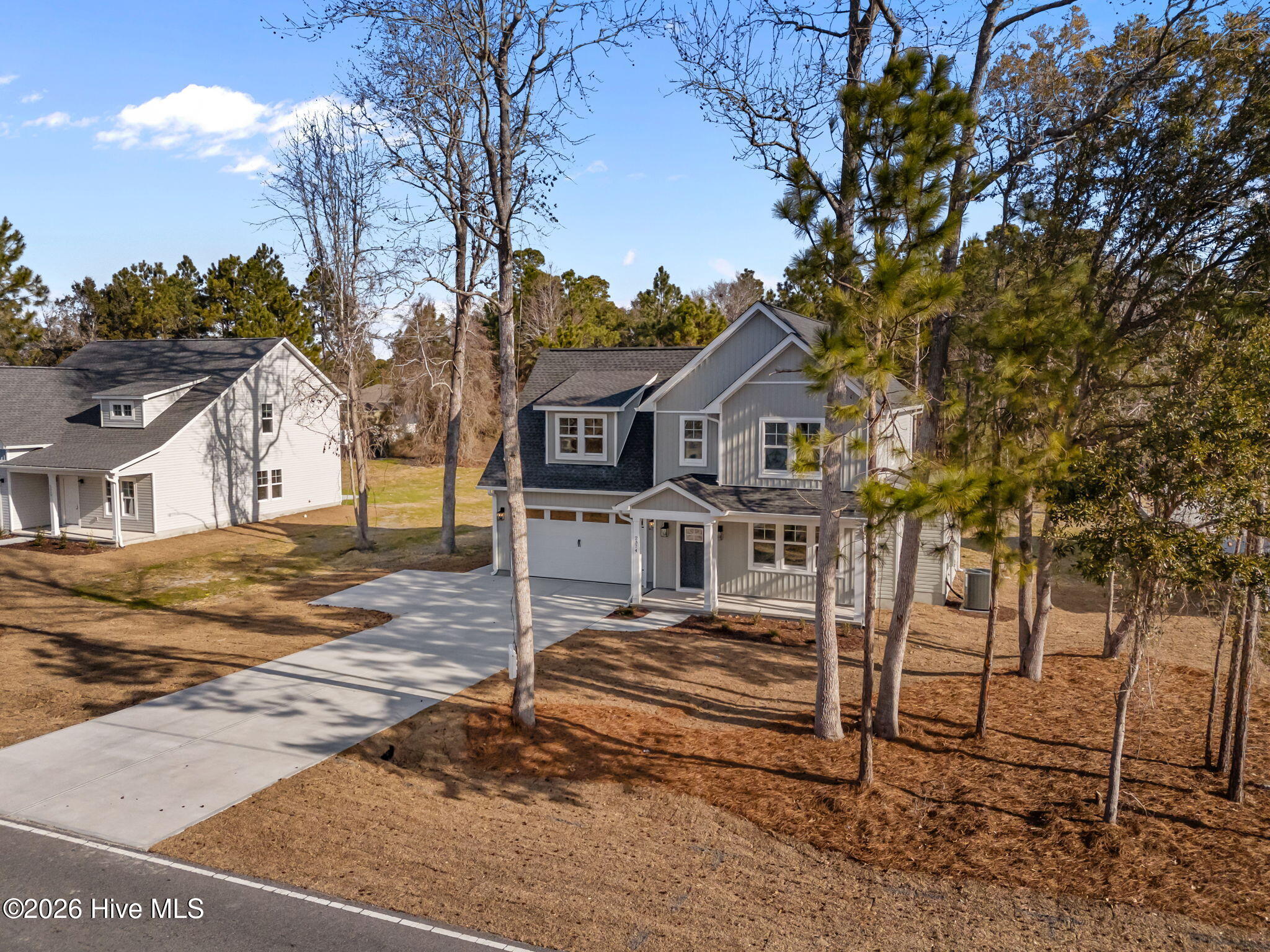 100528715 | Photo 51